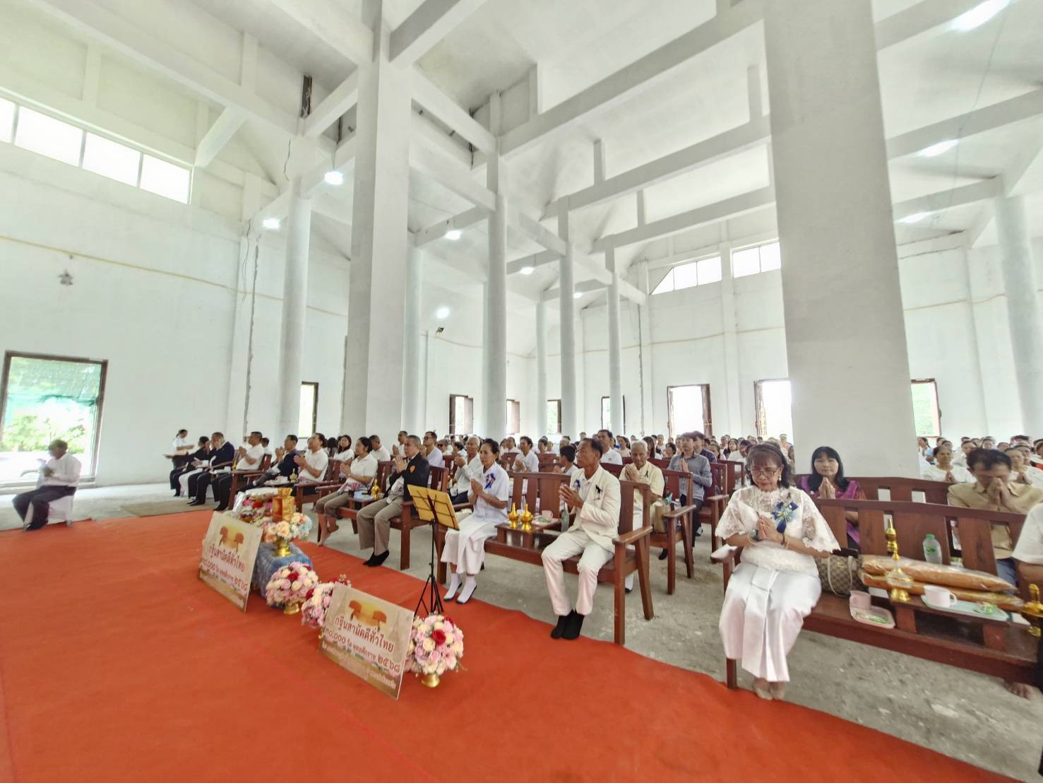 ภาพร่วมพิธีกรรมวัดโป่งขุนเพชร
