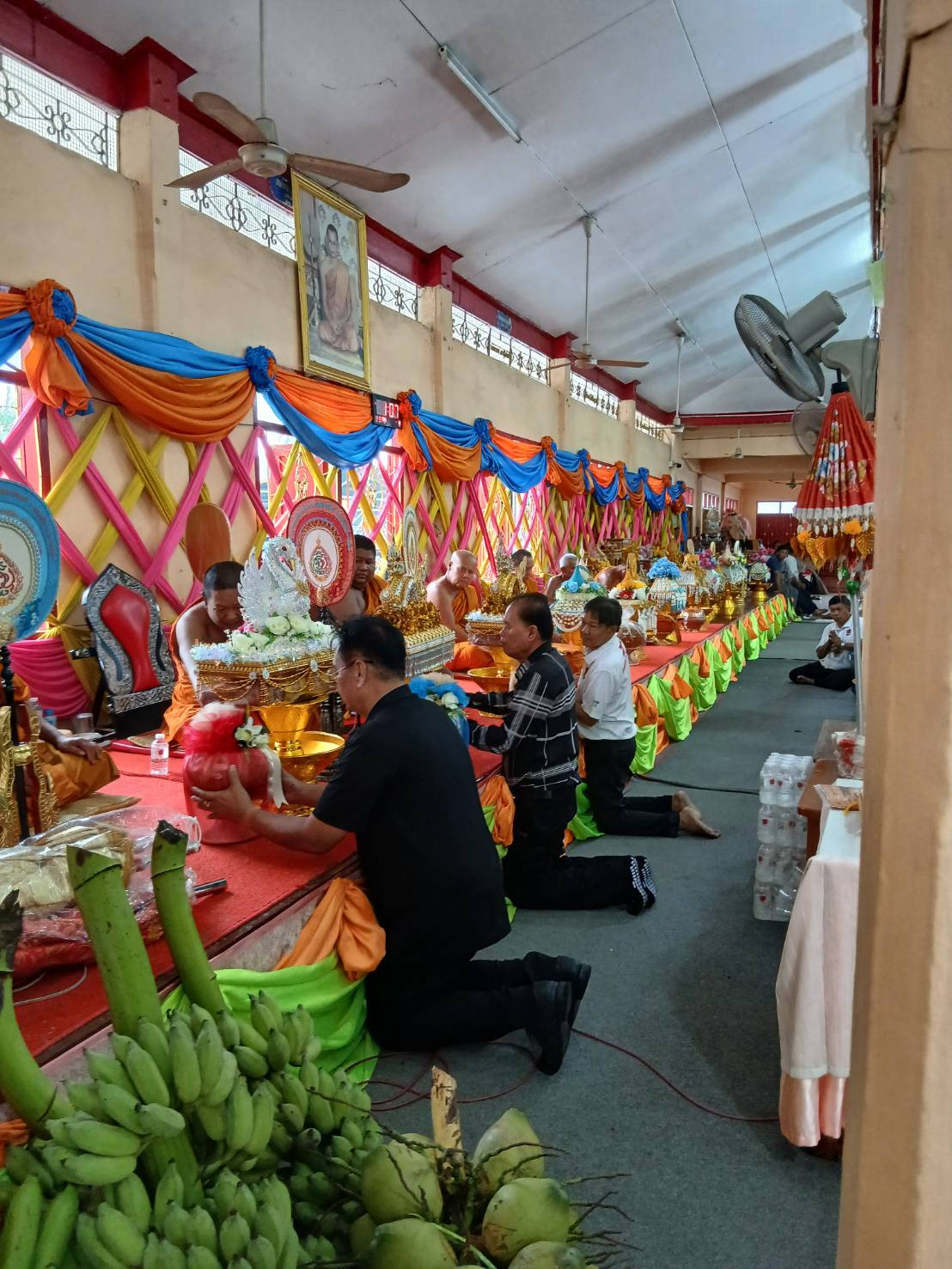 ภาพร่วมพิธีกรรมวัดปัญจาภิรมย์