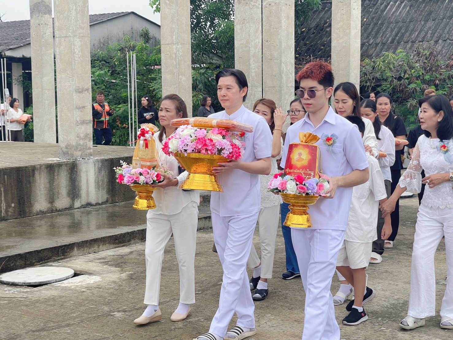 ภาพร่วมพิธีกรรมวัดกัลยาณีทรงธรรม