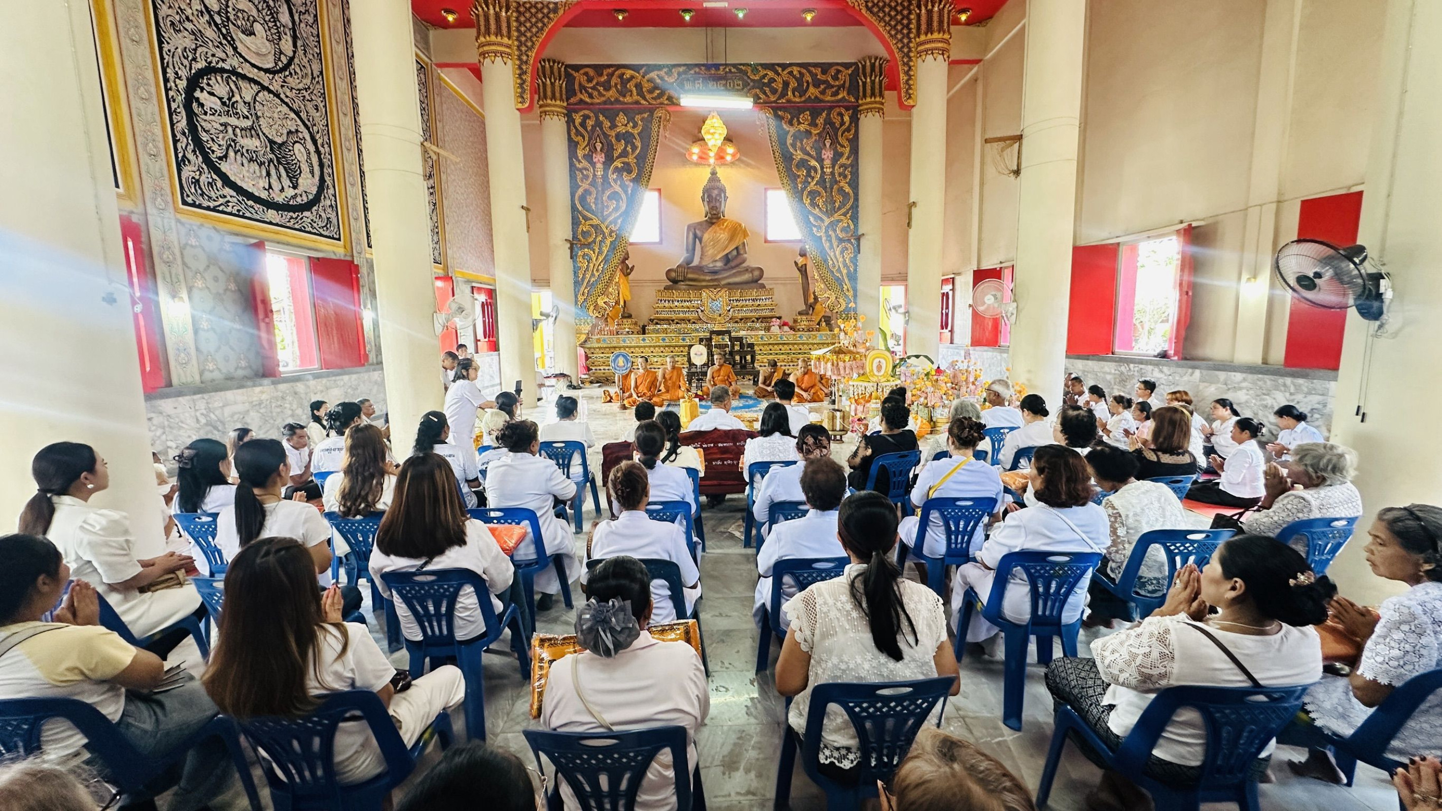 ภาพร่วมพิธีกรรมวัดบางงอน