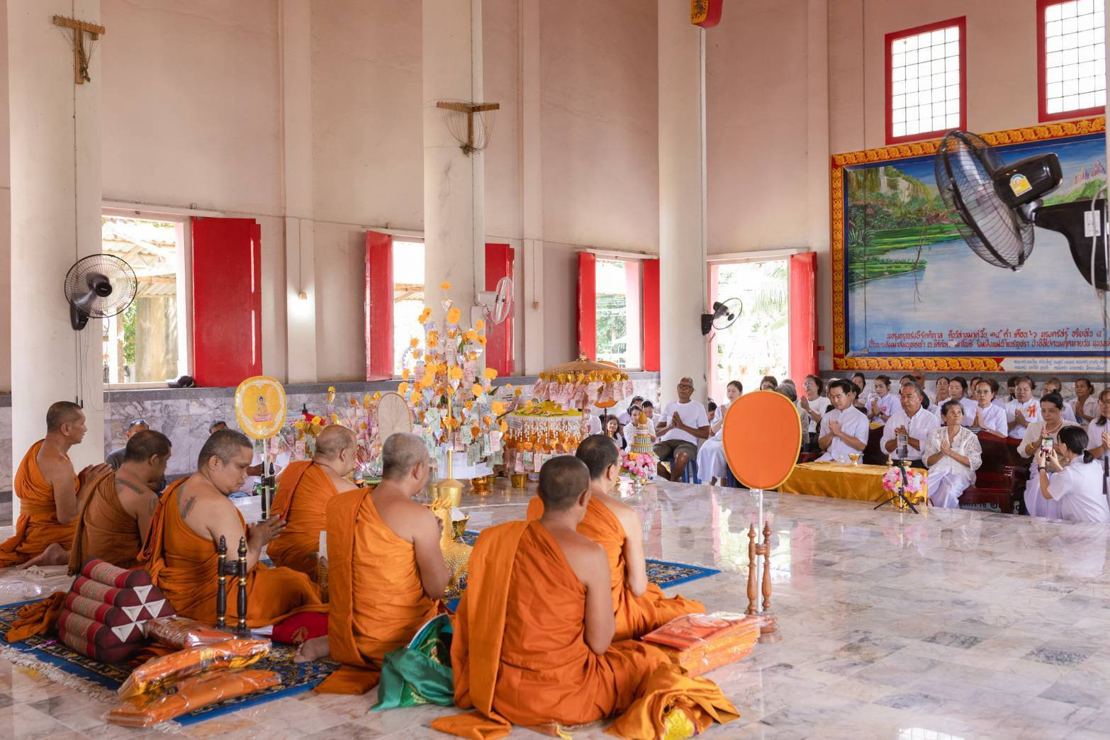 ภาพร่วมพิธีกรรมวัดบางงอน