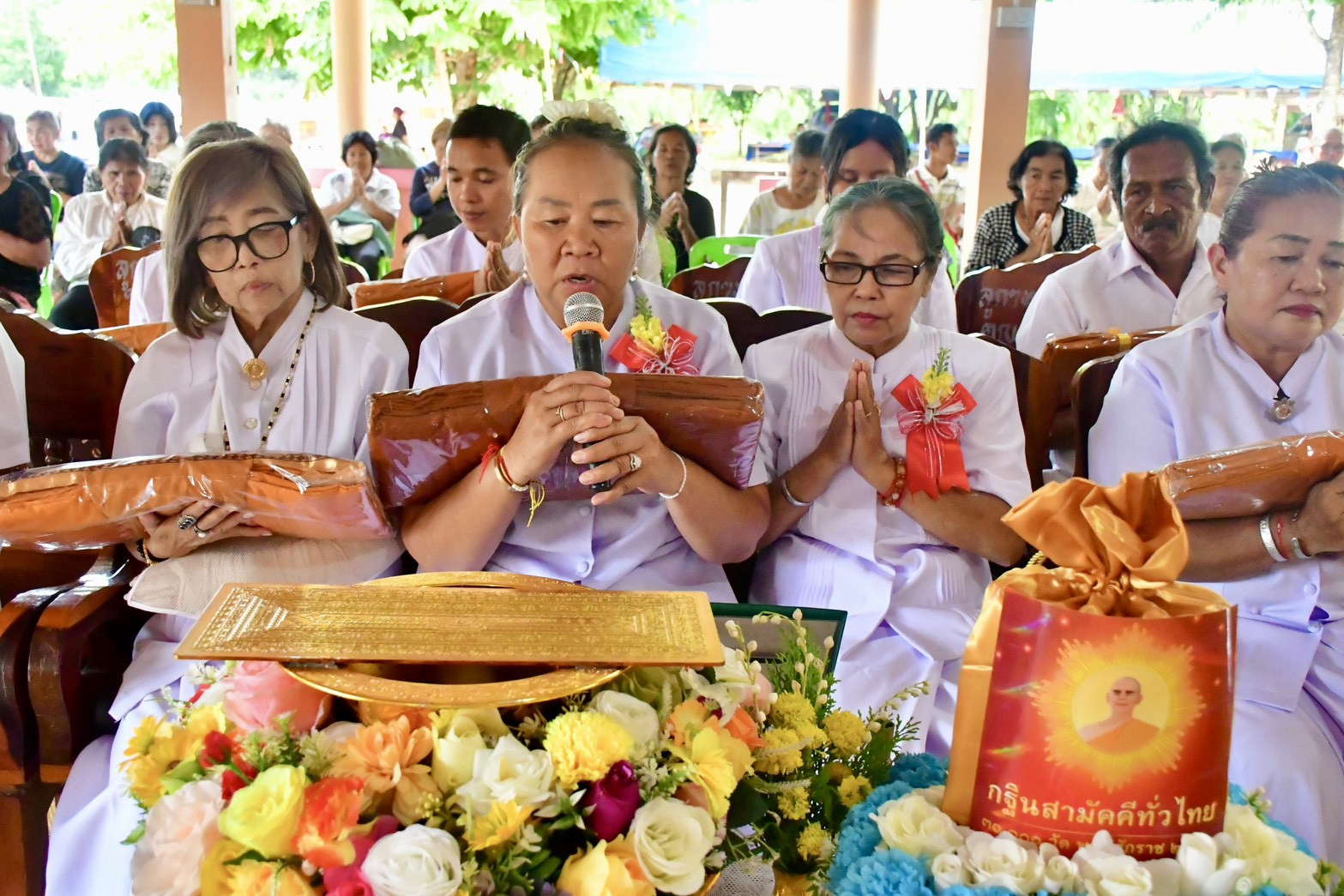 ภาพร่วมพิธีกรรมสำนักสงฆ์ป่าแก่บ่อหิน