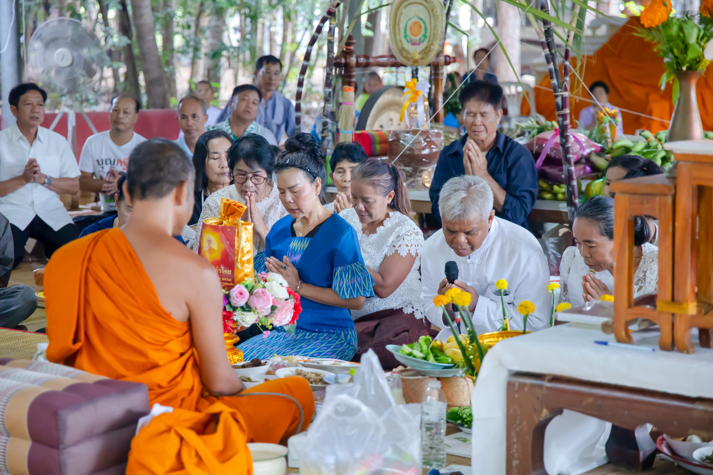 ภาพกล่าวคำถวายกฐินวัดป่าคำไฮน้อย