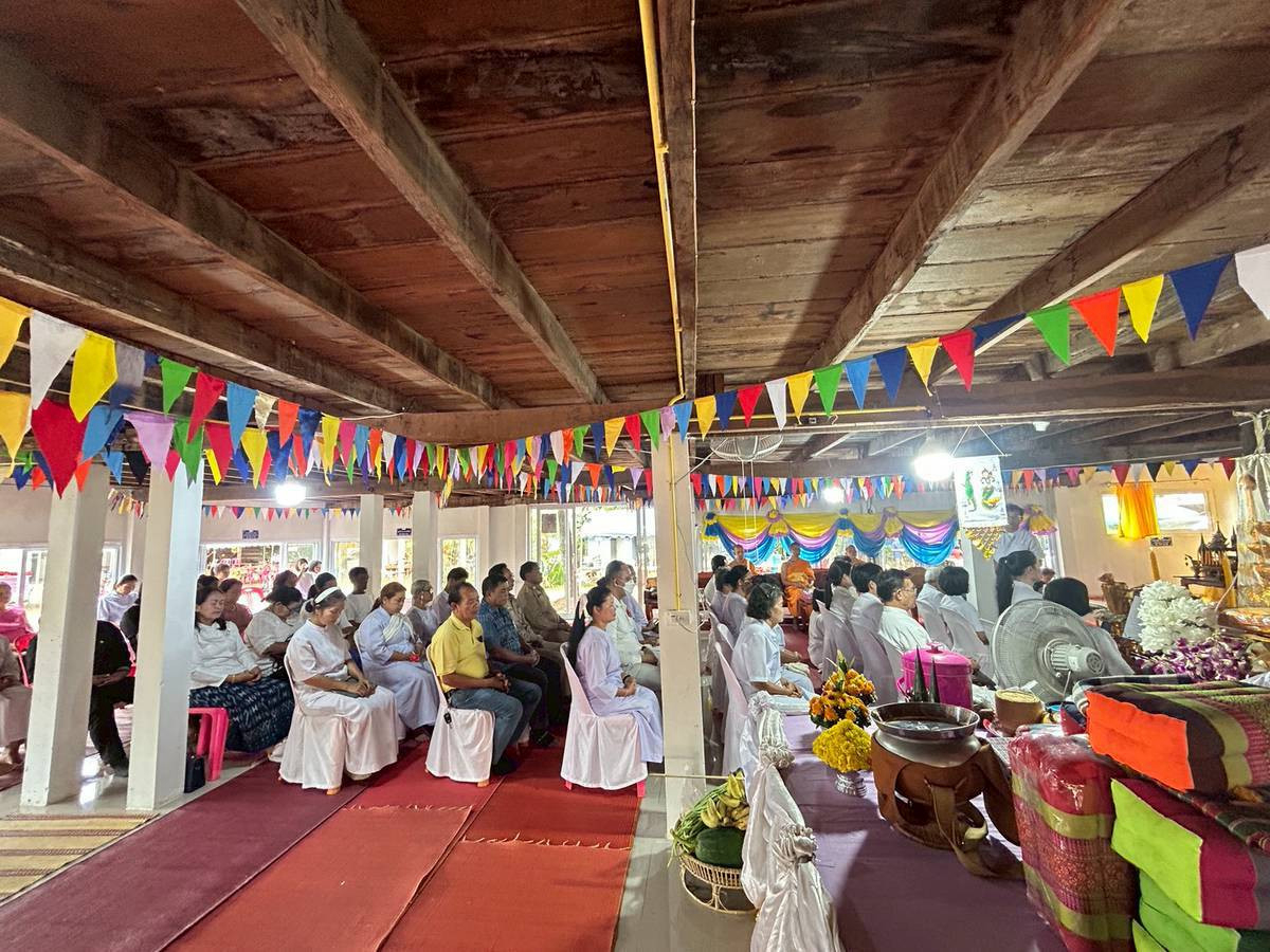 ภาพร่วมพิธีกรรมวัดสว่างสำราญ