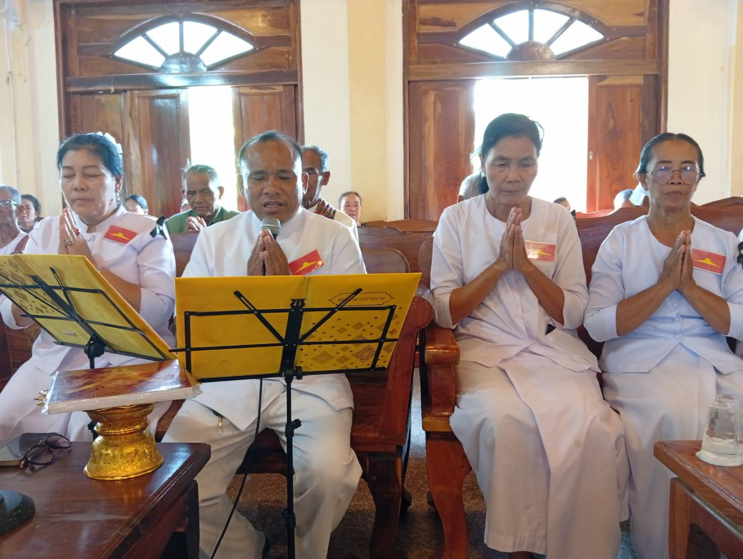 ภาพกล่าวคำถวายกฐินวัดแสลงโทน