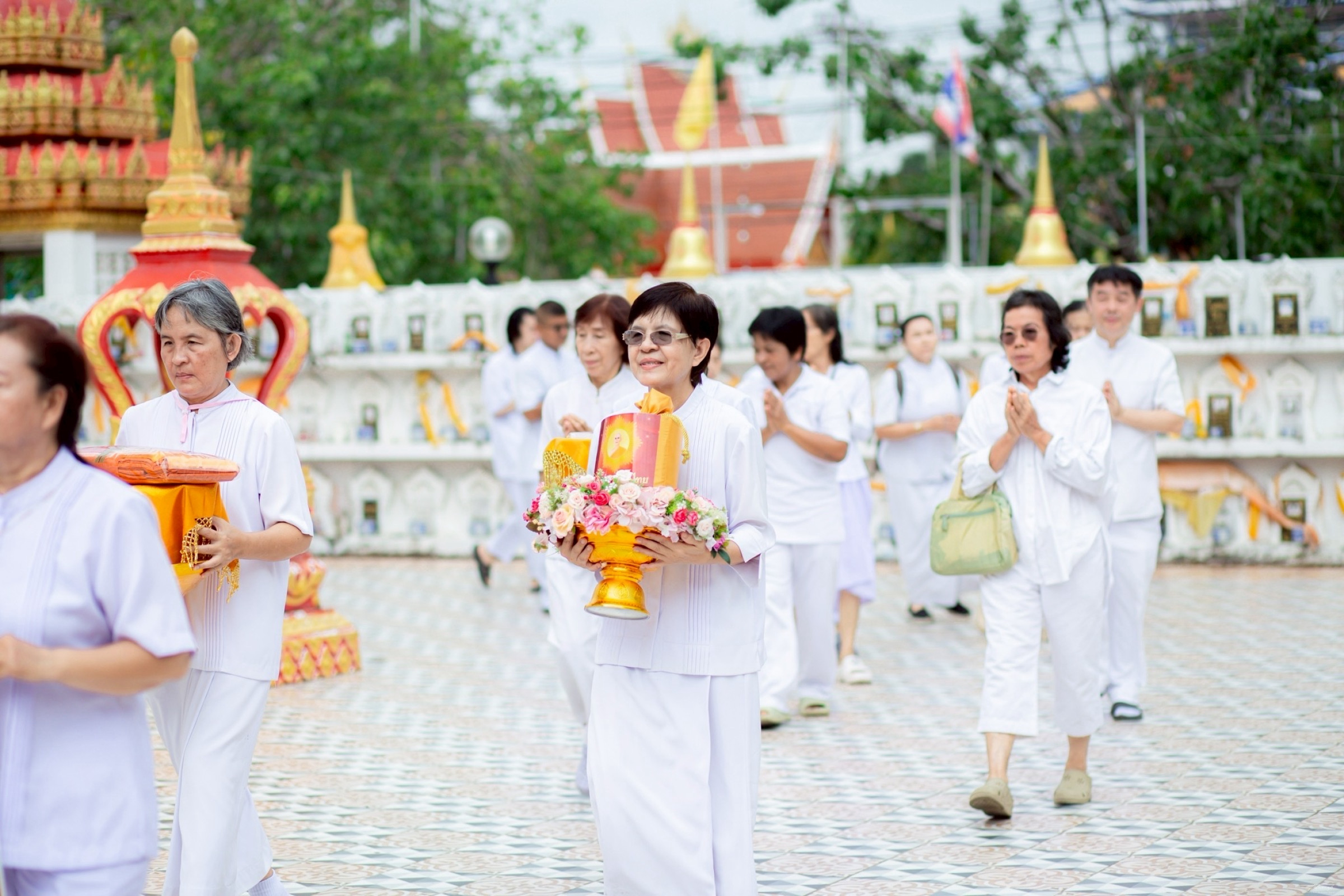 ภาพร่วมขบวนกฐินวัดเกาะวังไทร