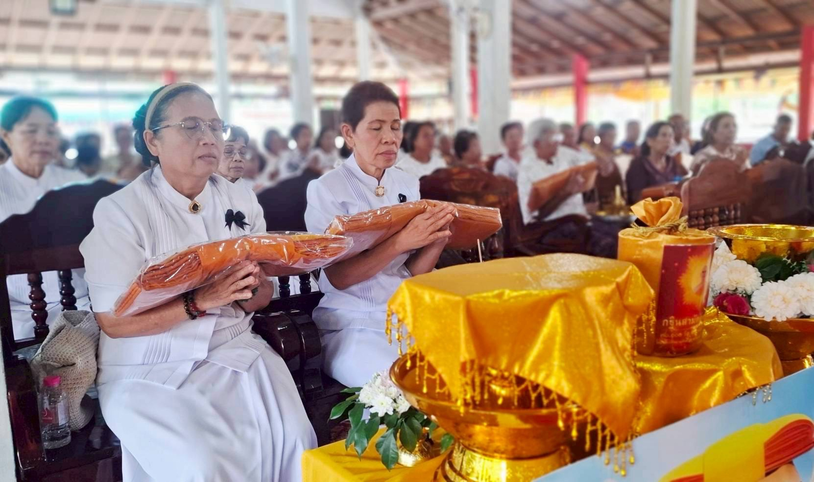 ภาพร่วมพิธีกรรมวัดควนเงิน