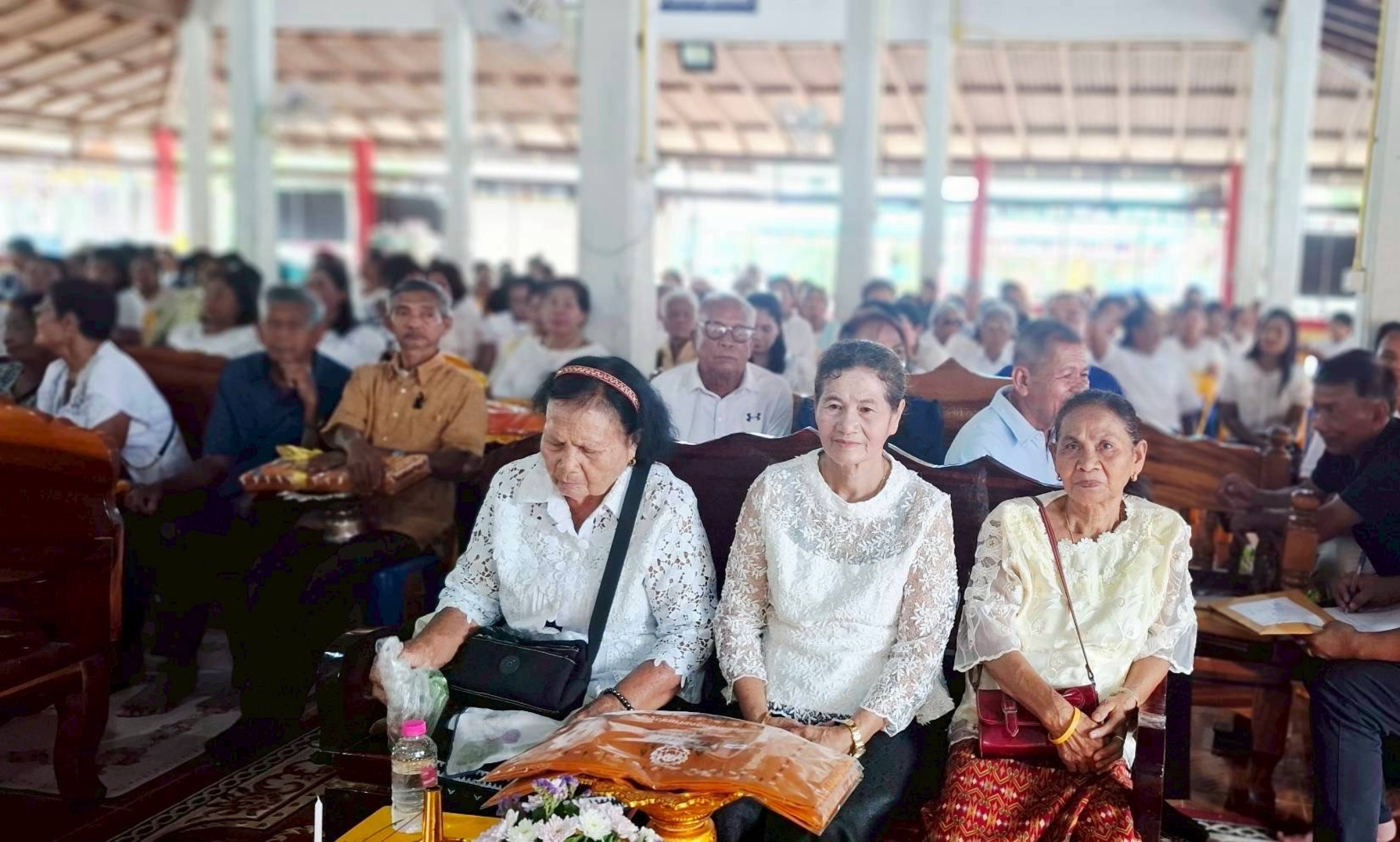 ภาพร่วมพิธีกรรมวัดควนเงิน