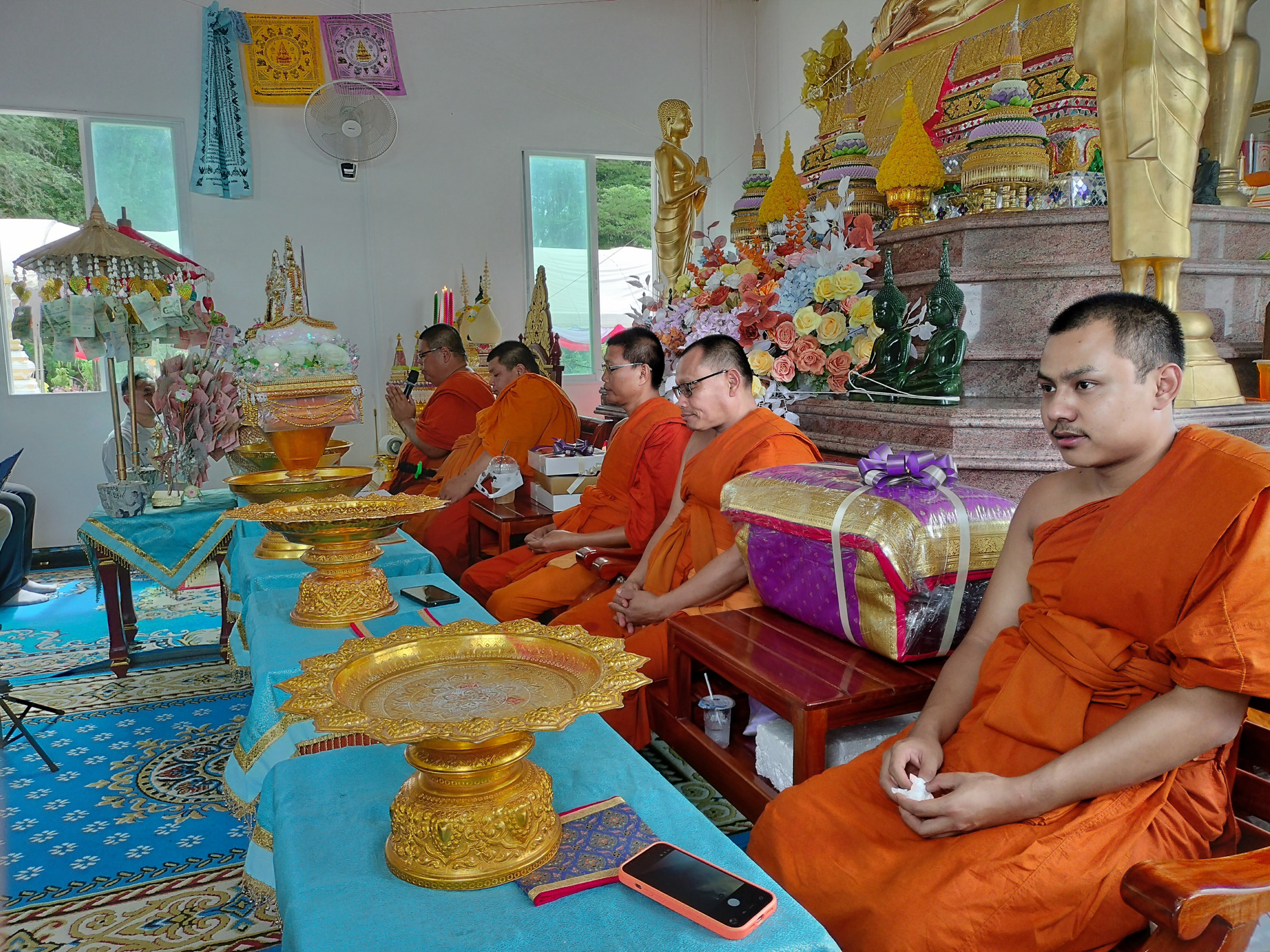 ภาพร่วมพิธีกรรมวัดหนองแก