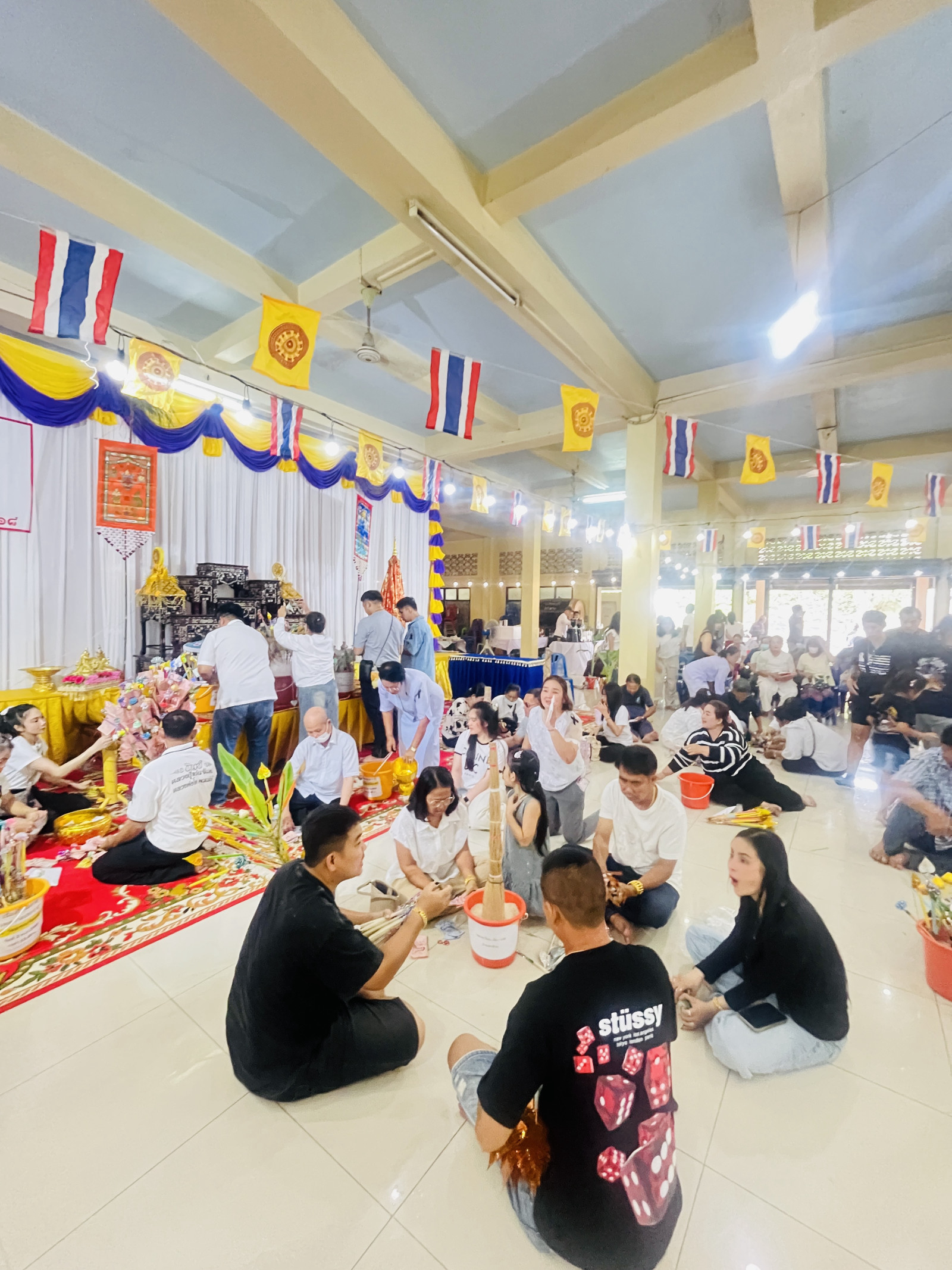 ภาพร่วมพิธีกรรมวัดอรุณรัตนคีรี