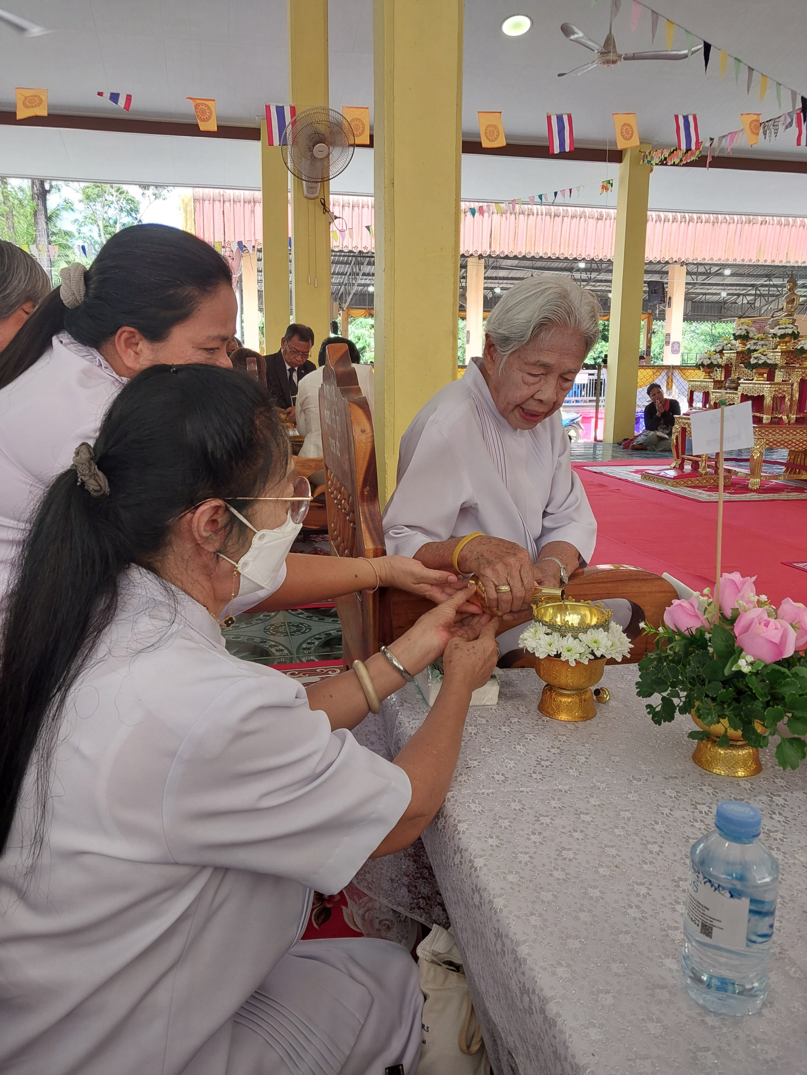 ภาพร่วมพิธีกรรมวัดพังยอม