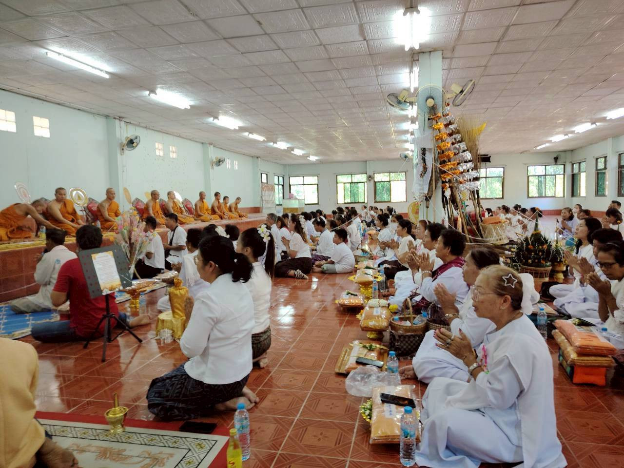 ภาพร่วมพิธีกรรมวัดบ้านโนนหัวเขื่อน