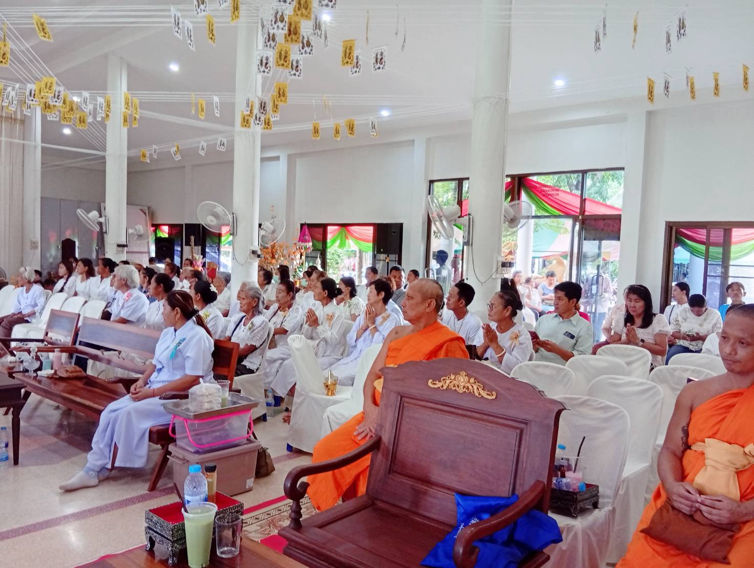 ภาพร่วมพิธีกรรมวัดศรีชัยวัฒนาราม