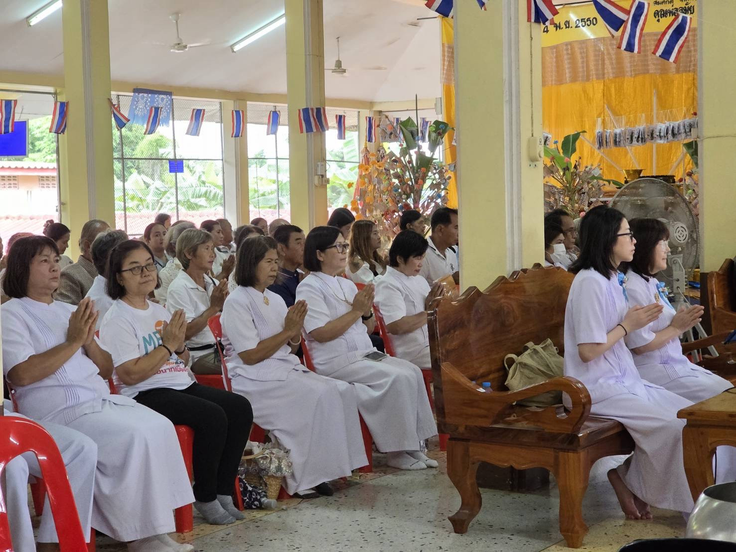 ภาพร่วมพิธีกรรมวัดใหม่วงเดือน