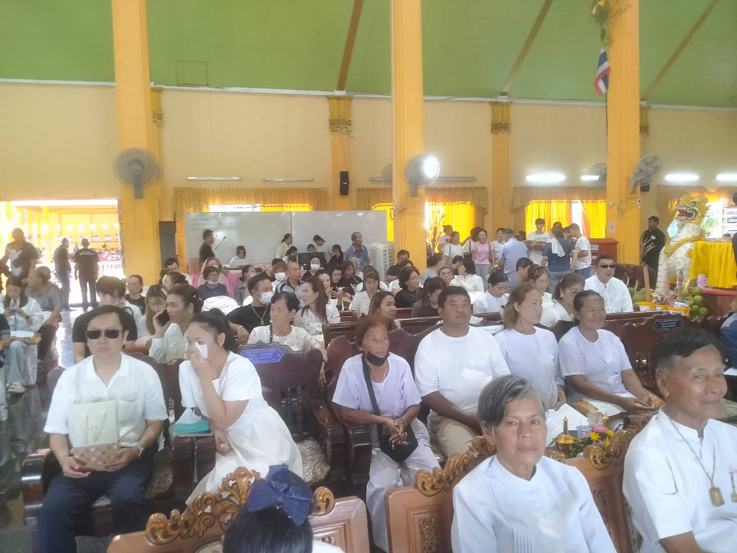 ภาพร่วมพิธีกรรมวัดหนองตาหลวง