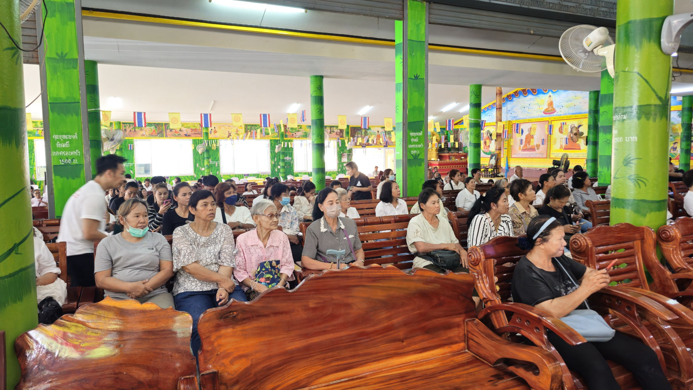 ภาพร่วมพิธีกรรมวัดหนองตาหลวง