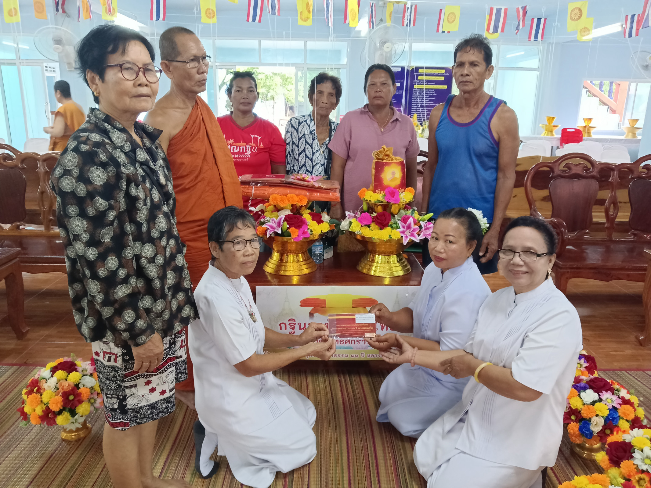ภาพร่วมพิธีกรรมวัดเนินผาสุกผลาราม