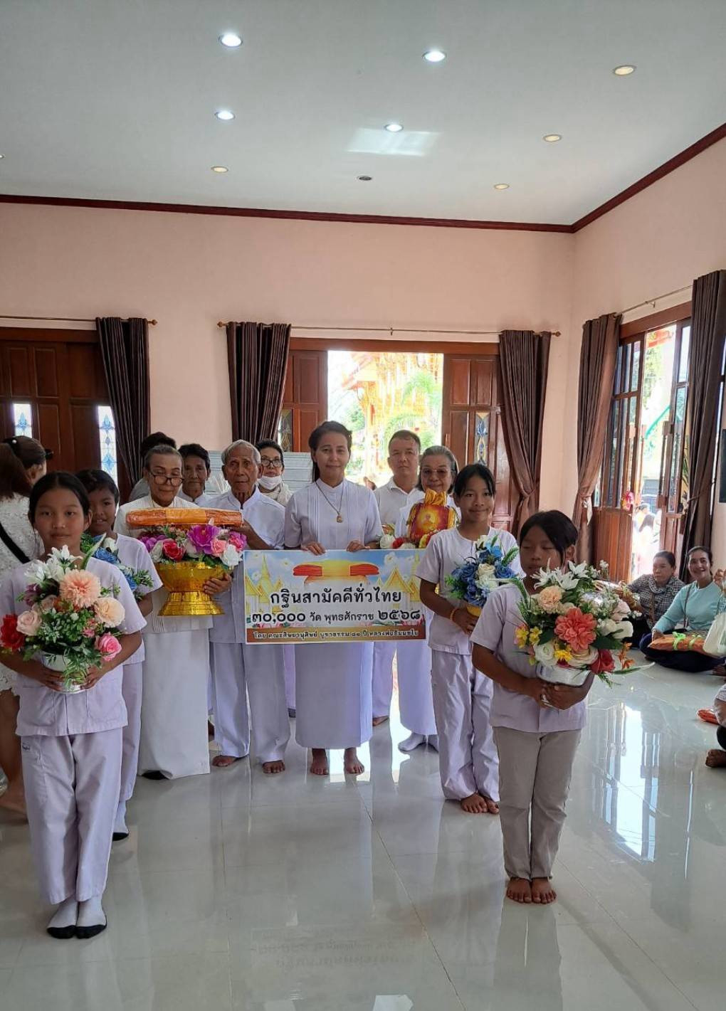 ภาพร่วมพิธีกรรมวัดเลียบ