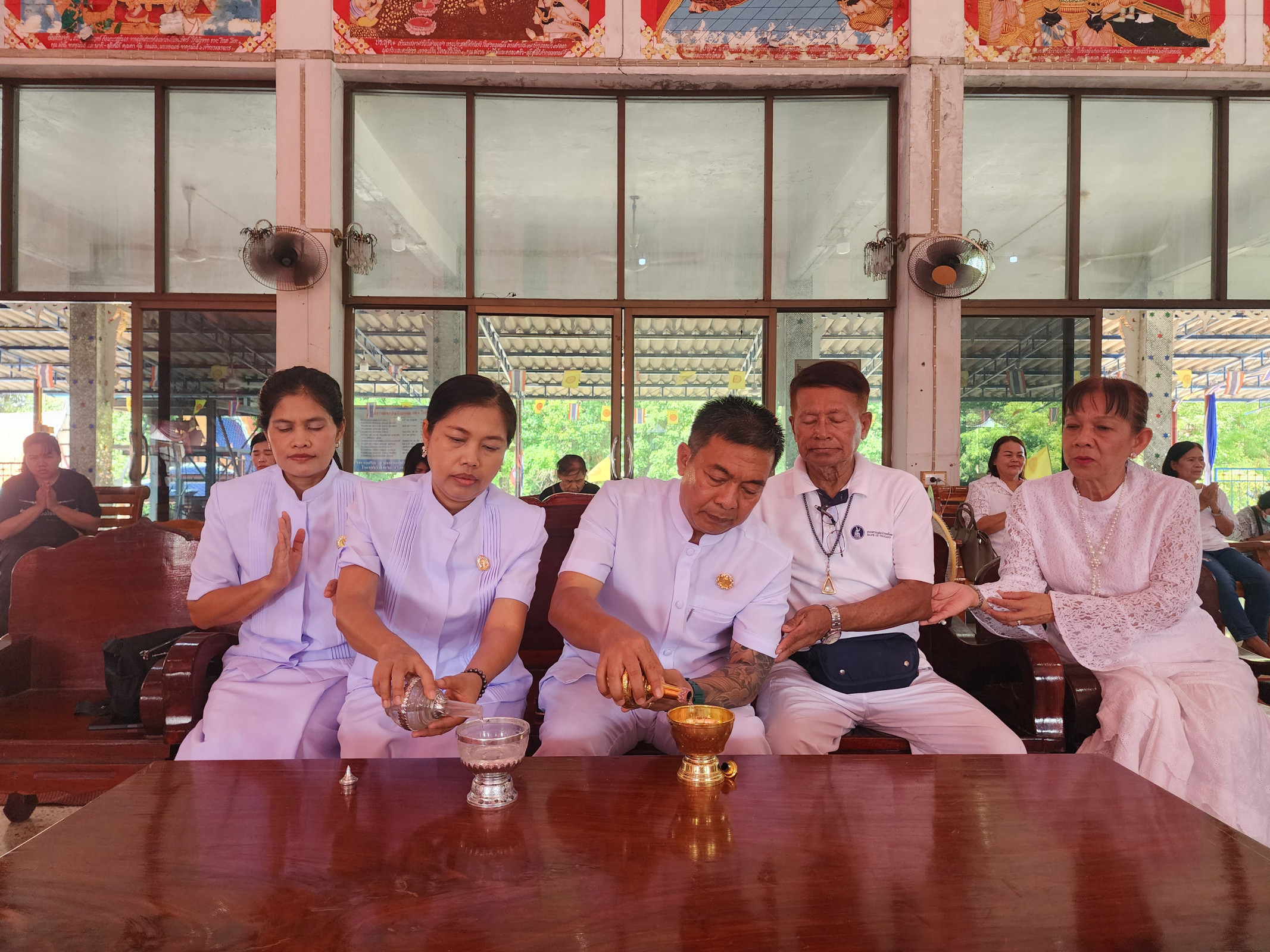 ภาพร่วมพิธีกรรมวัดโพธิ์หอม