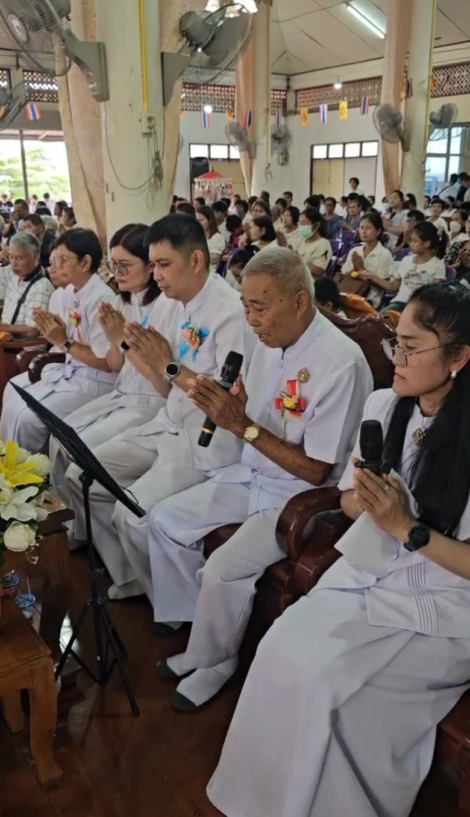 ภาพกล่าวคำถวายกฐินวัดกระทุ่มราย