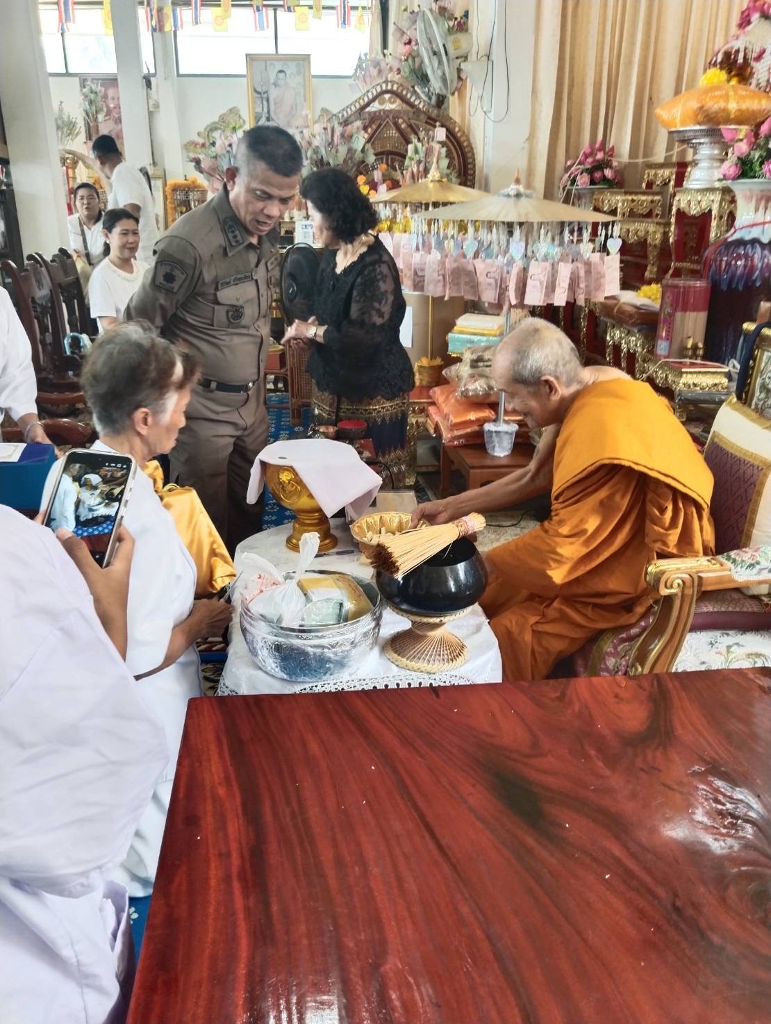 ภาพร่วมขบวนกฐินวัดคลองขนอน