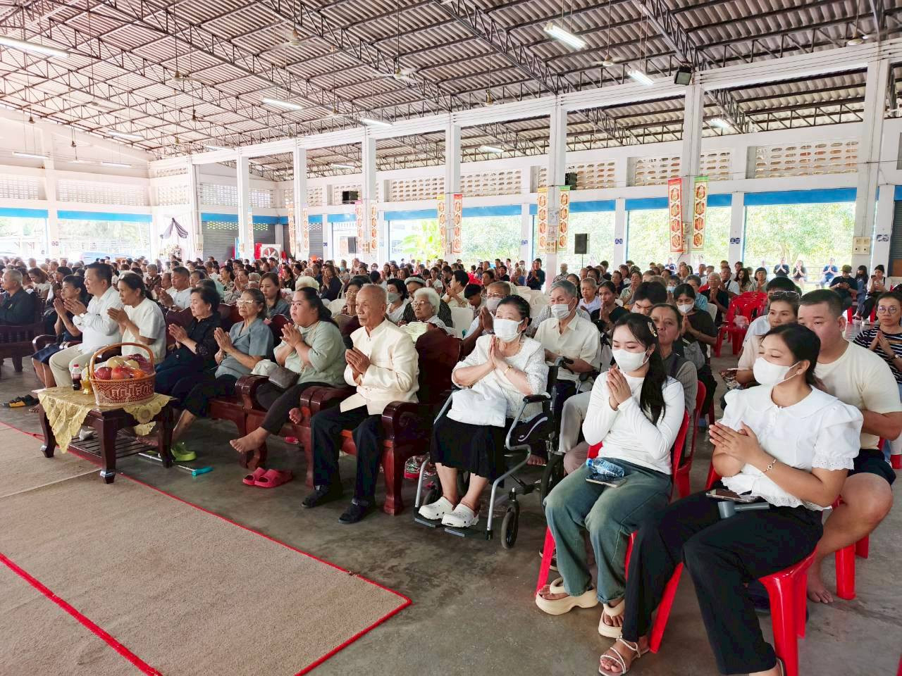 ภาพร่วมพิธีกรรมวัดสนามไชยราษฎร์​ศรัทธา​ธรรม​