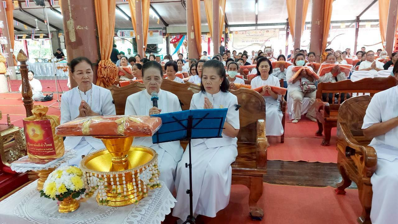 ภาพกล่าวคำถวายกฐินวัดใหม่รัตนเจดีย์