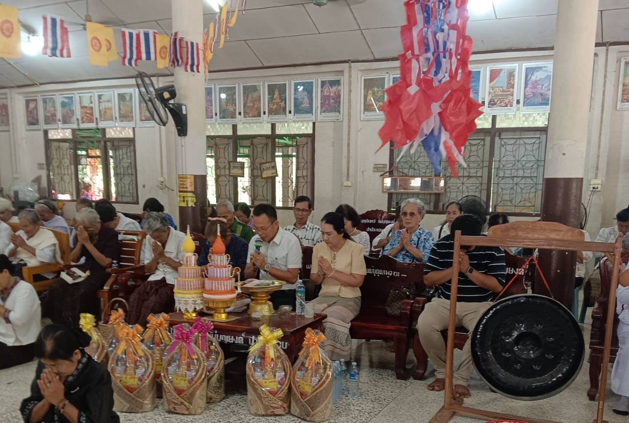 ภาพร่วมพิธีกรรมวัดผาสุขไพบูลย์