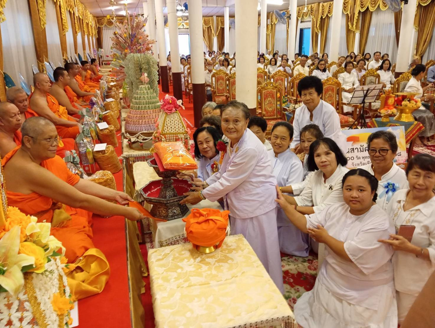 ภาพร่วมพิธีกรรมวัดดงชัย