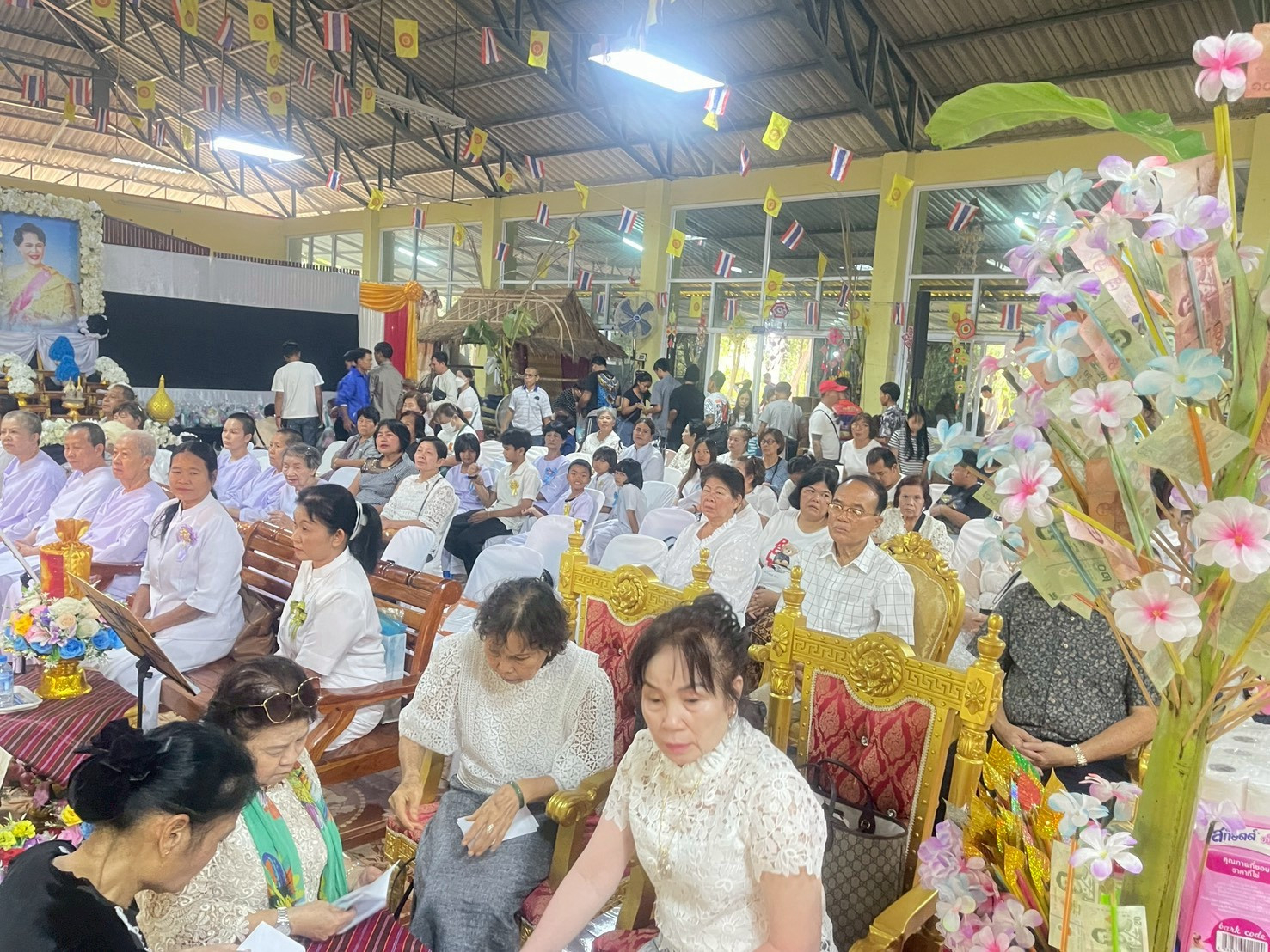 ภาพร่วมพิธีกรรมวัดป่าตามอ