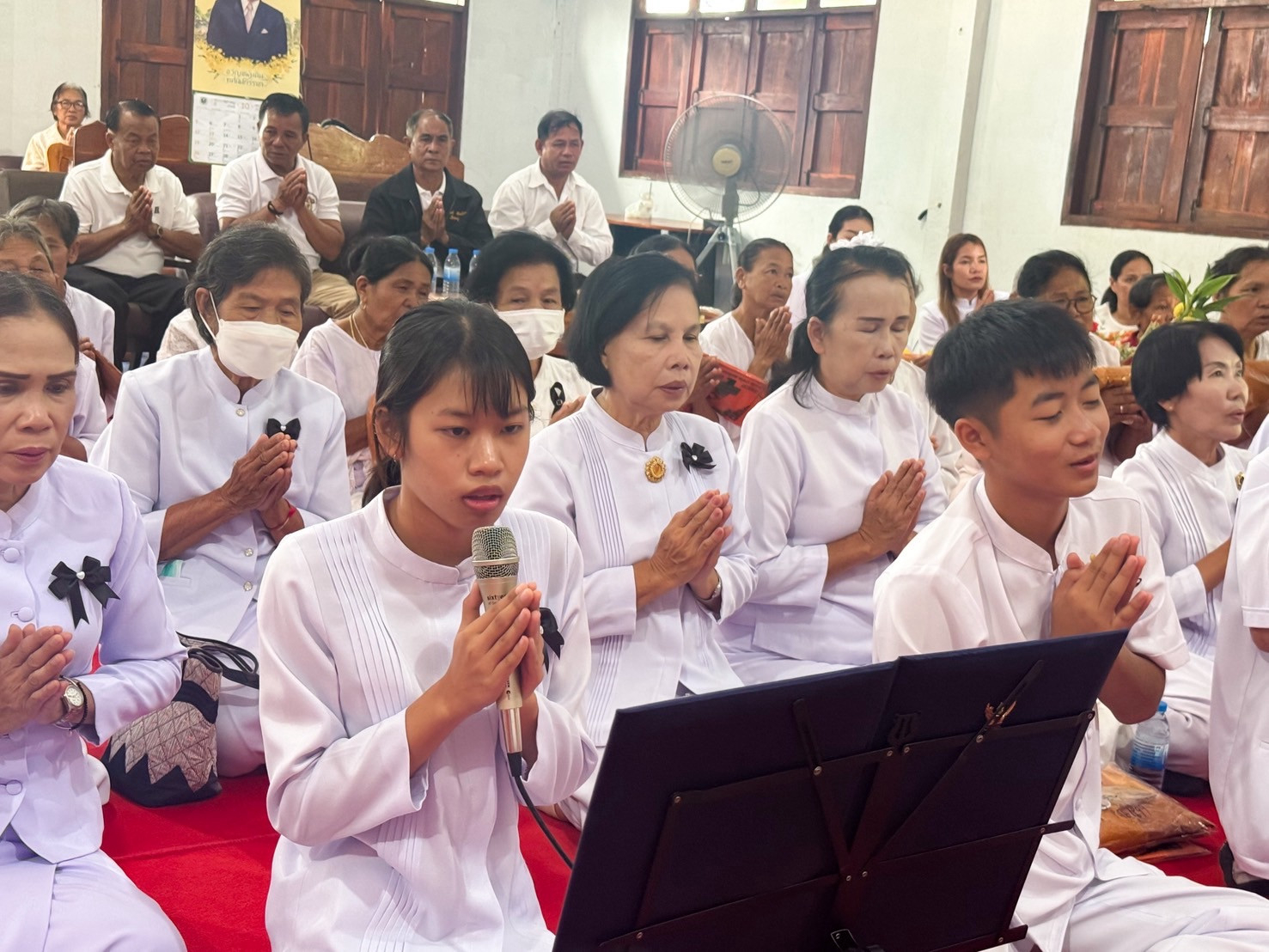 ภาพร่วมพิธีกรรมวัดจอมมณี