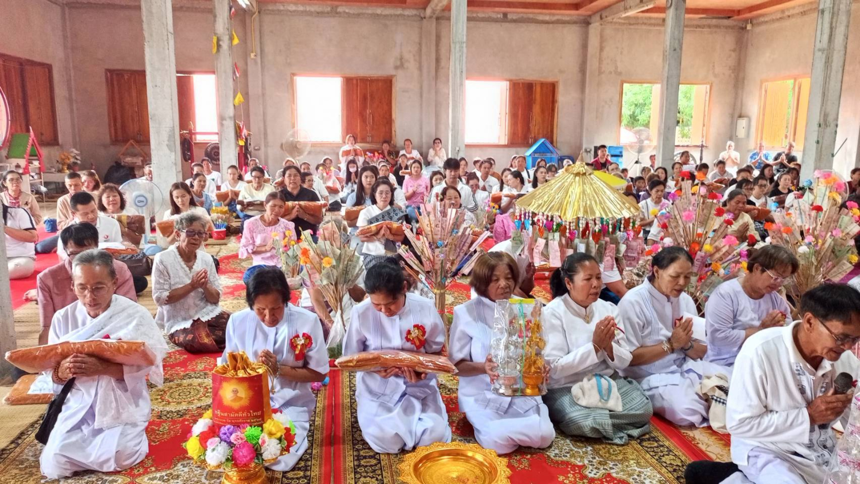 ภาพร่วมพิธีกรรมวัดท่ามงคล