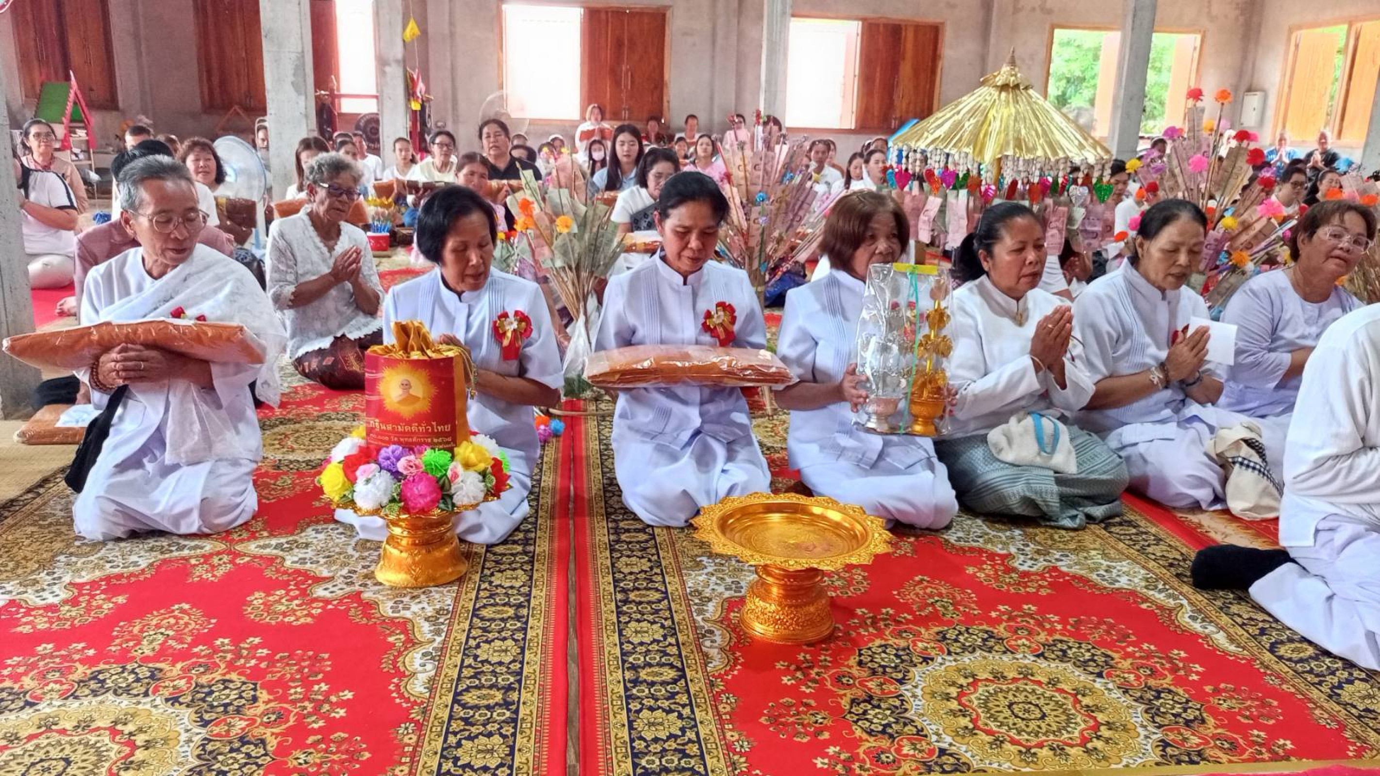 ภาพร่วมพิธีกรรมวัดท่ามงคล