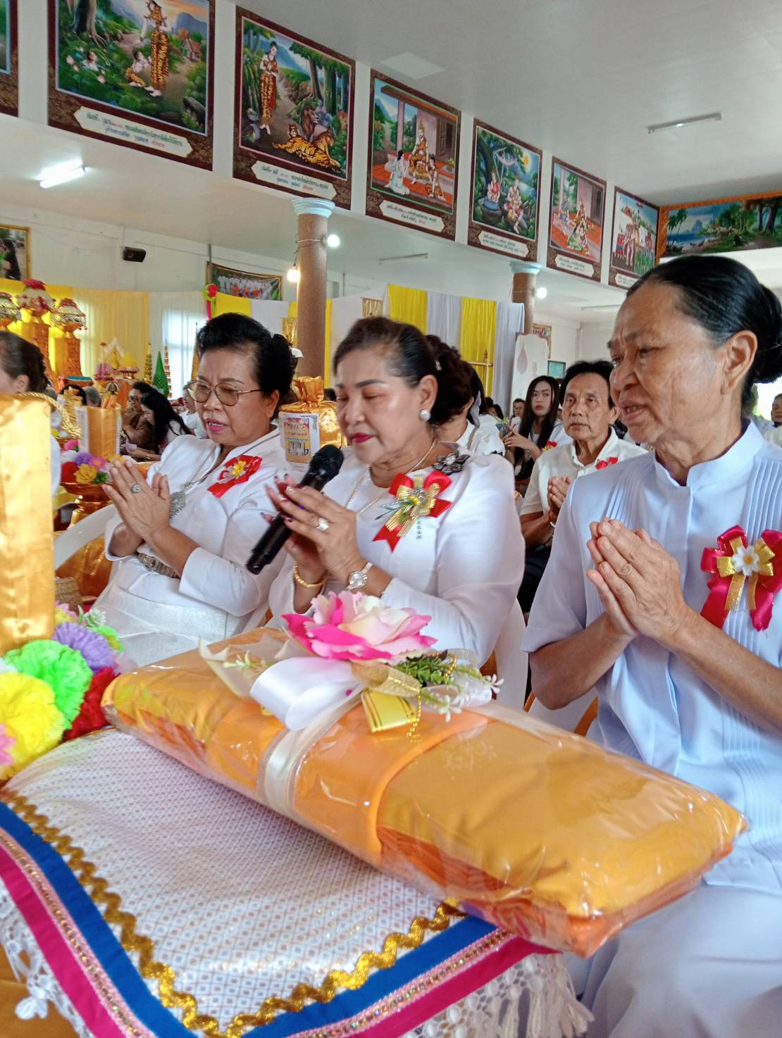 ภาพกล่าวคำถวายกฐินวัดเขมไชยาราม