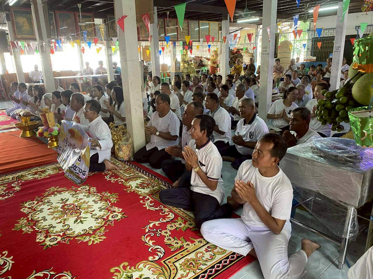 ภาพร่วมพิธีกรรมวัดกุดตากล้า