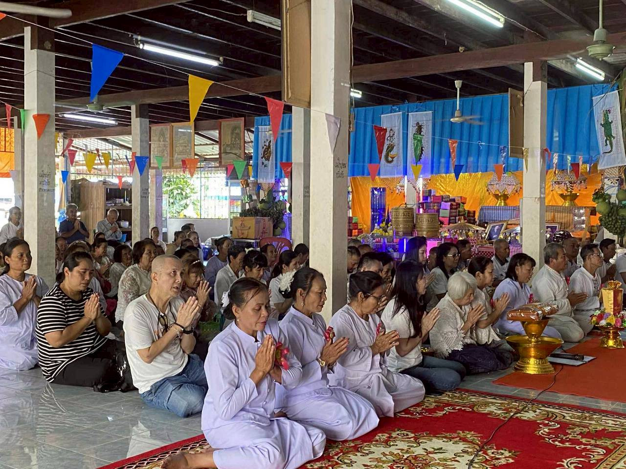 ภาพร่วมพิธีกรรมวัดกุดตากล้า