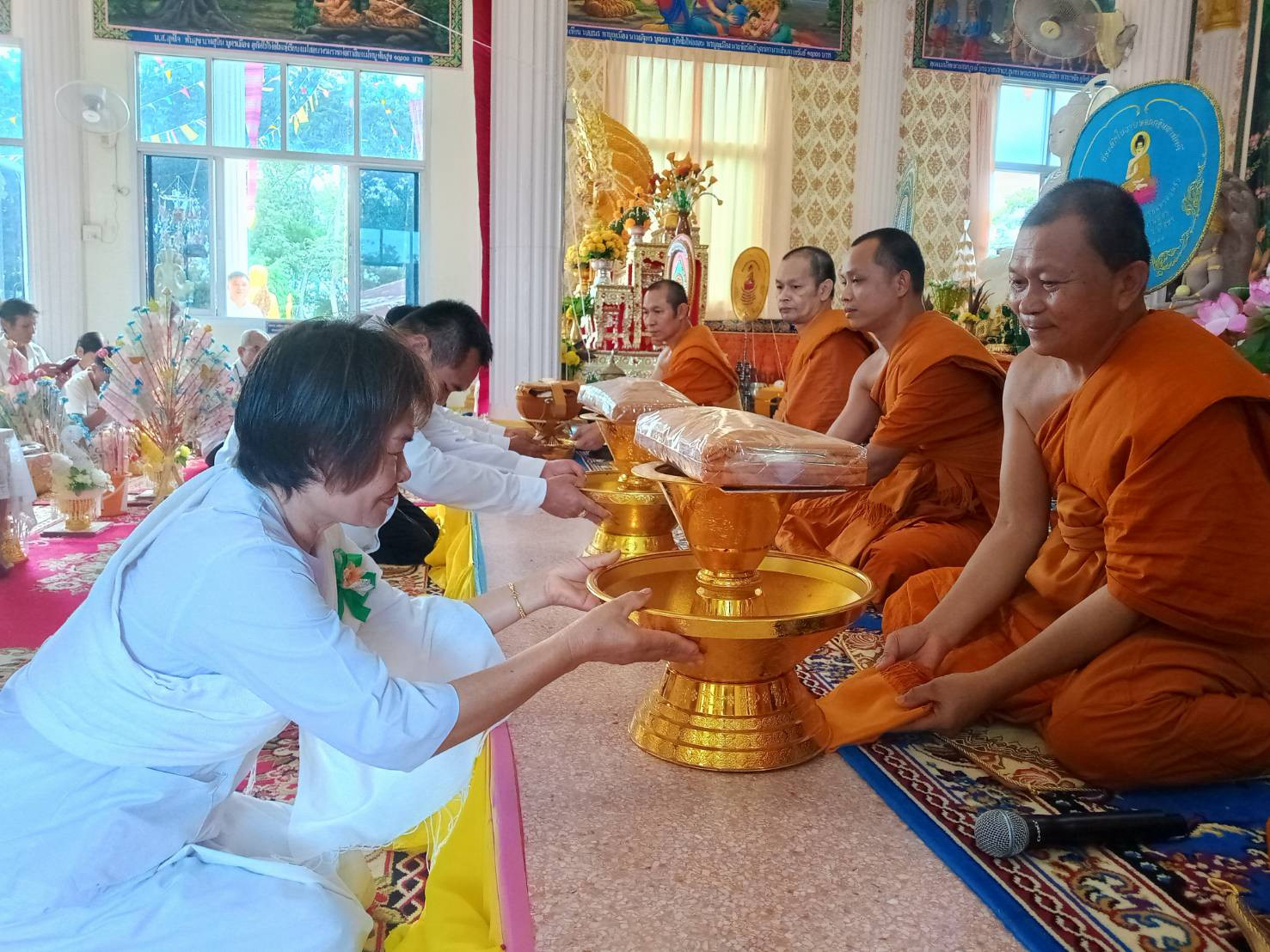 ภาพร่วมพิธีกรรมวัดจานน้อย