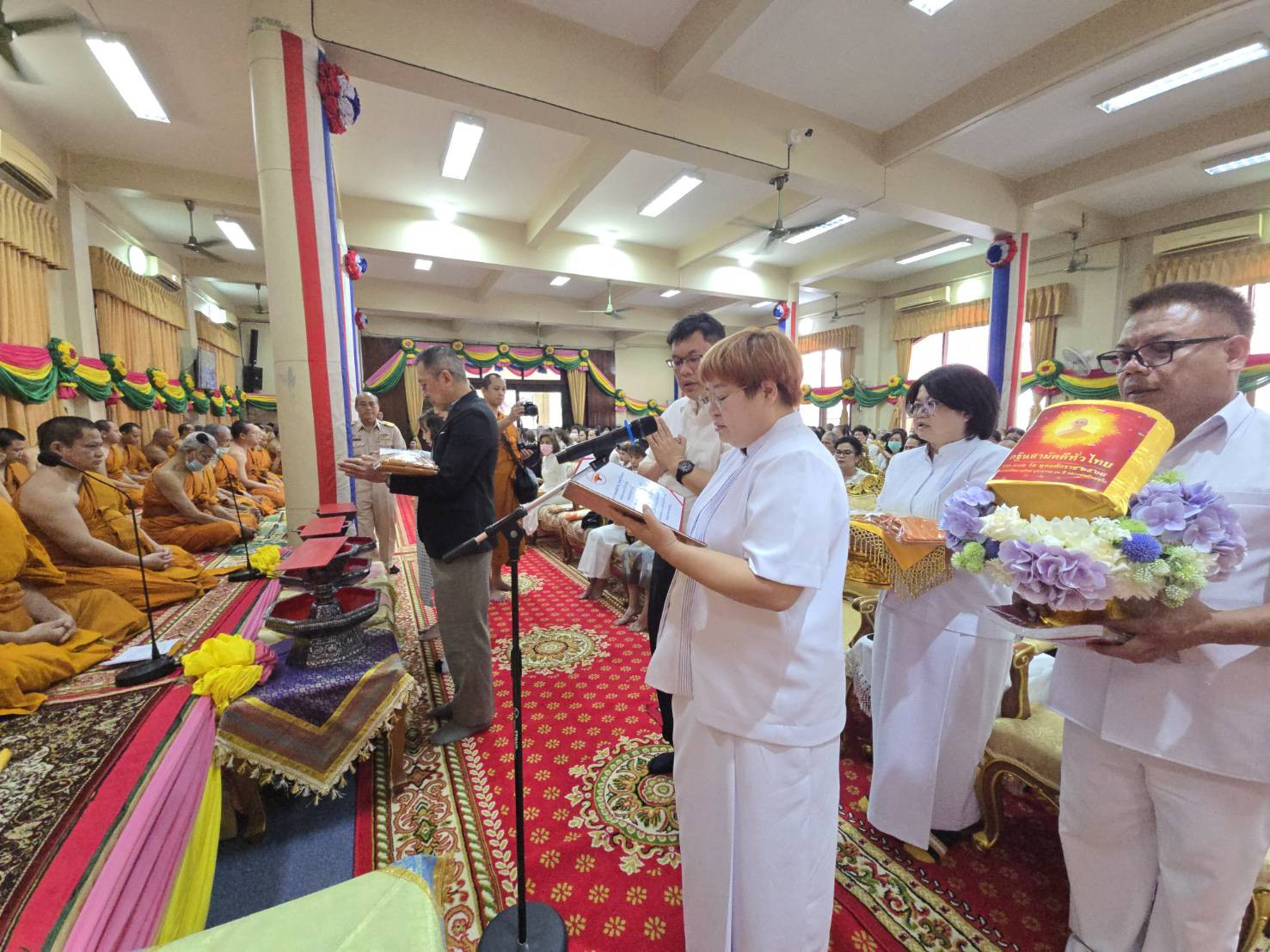 ภาพกล่าวคำถวายกฐินวัดศรีบุญเรือง