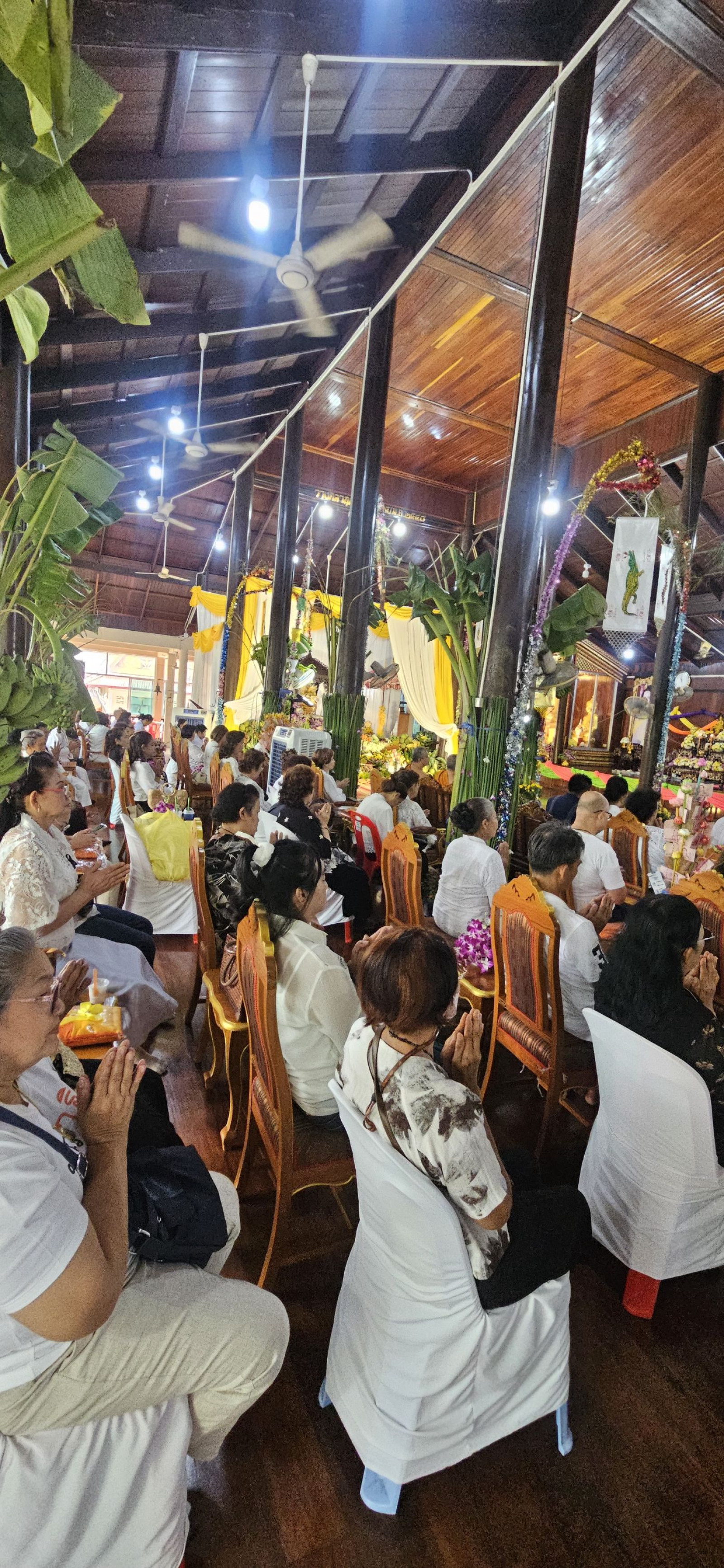 ภาพร่วมพิธีกรรมวัดศรีกุญชร