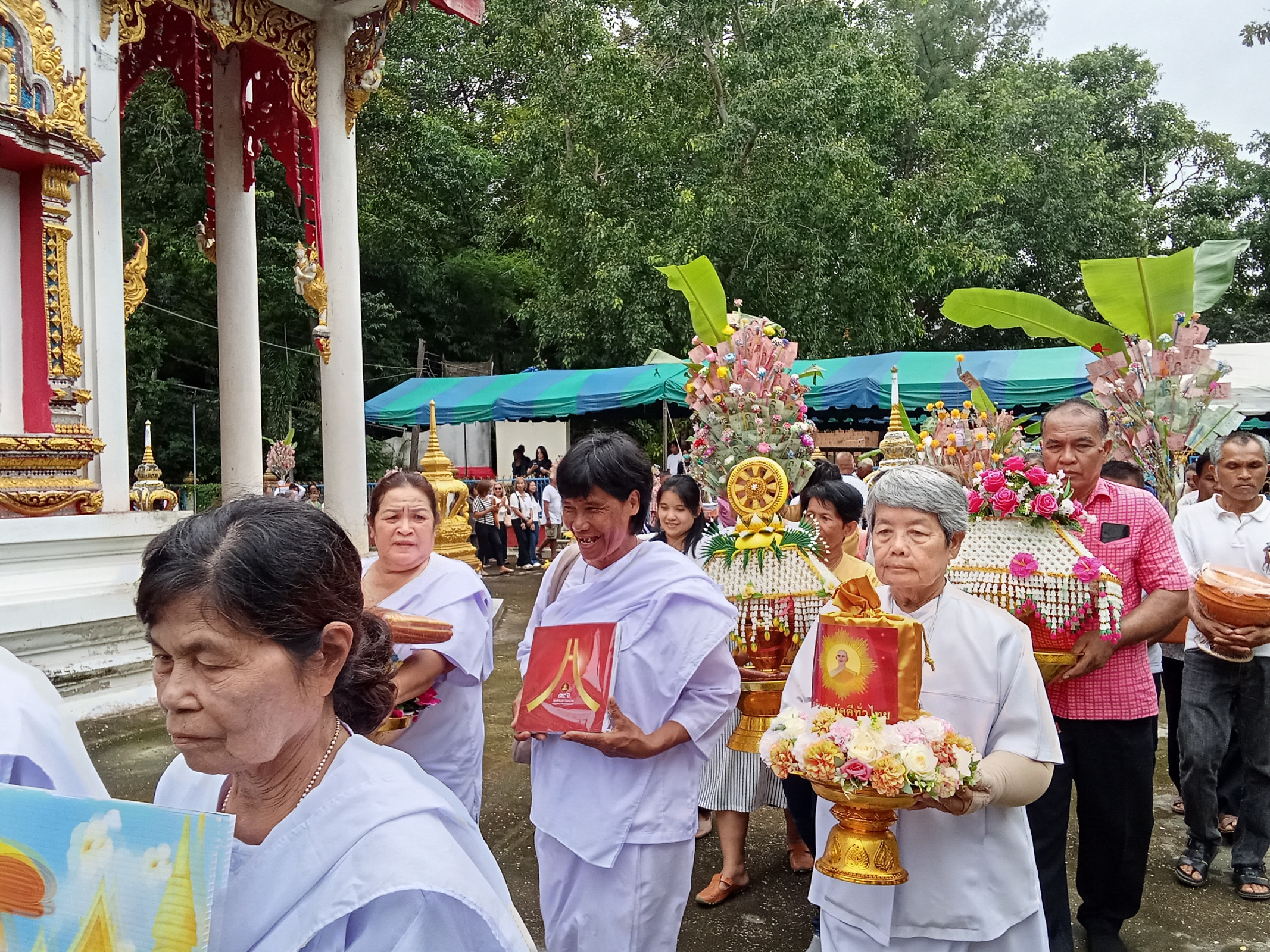 ภาพร่วมขบวนกฐินวัดเขาวังสดึงษ์