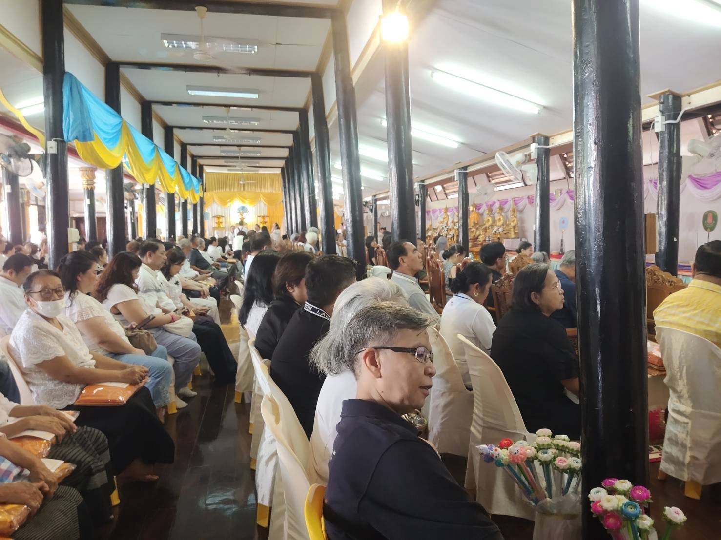 ภาพร่วมพิธีกรรมวัดนาหนอง