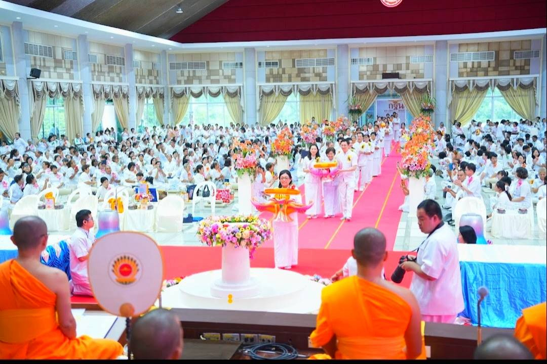 ภาพร่วมขบวนกฐินศูนย์การศึกษาเขาแก้วเสด็จ