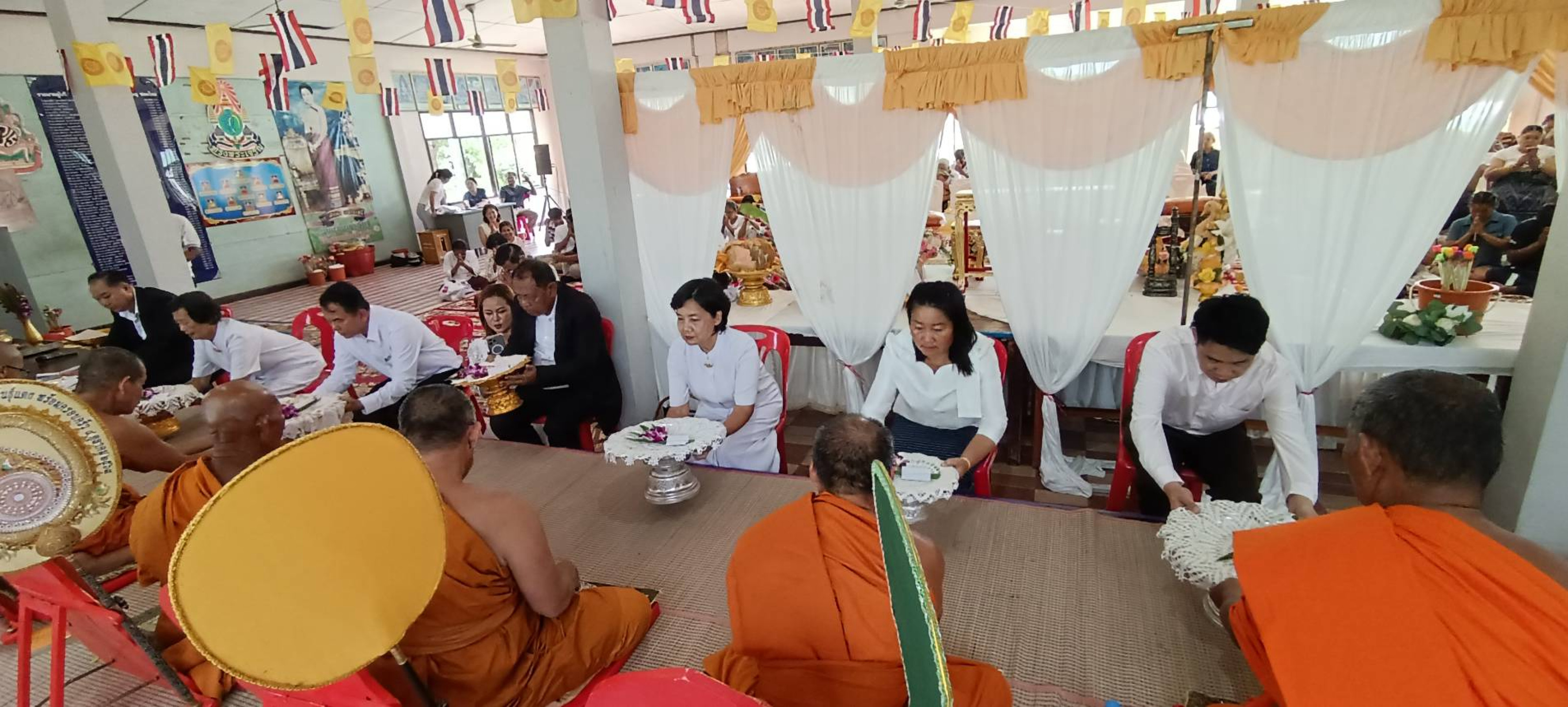 ภาพร่วมพิธีกรรมวัดปราสาททอง