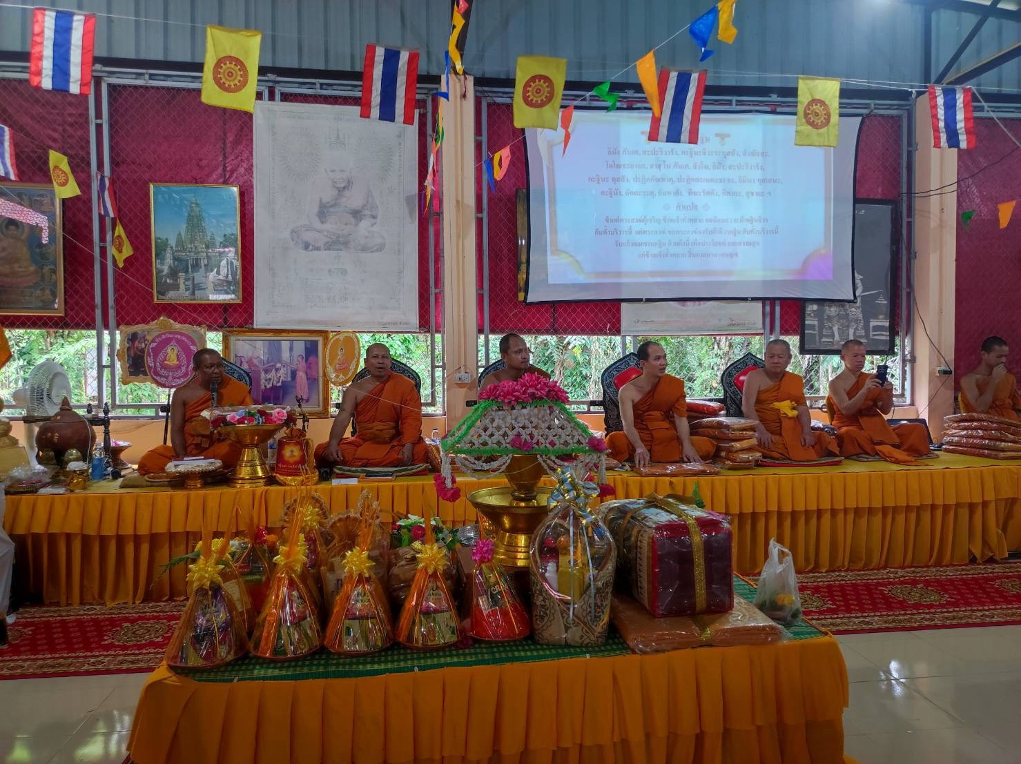 ภาพร่วมพิธีกรรมวัดพุทธโพธิญาณ