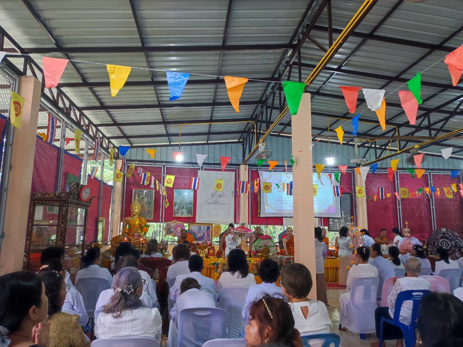 ภาพร่วมพิธีกรรมวัดพุทธโพธิญาณ