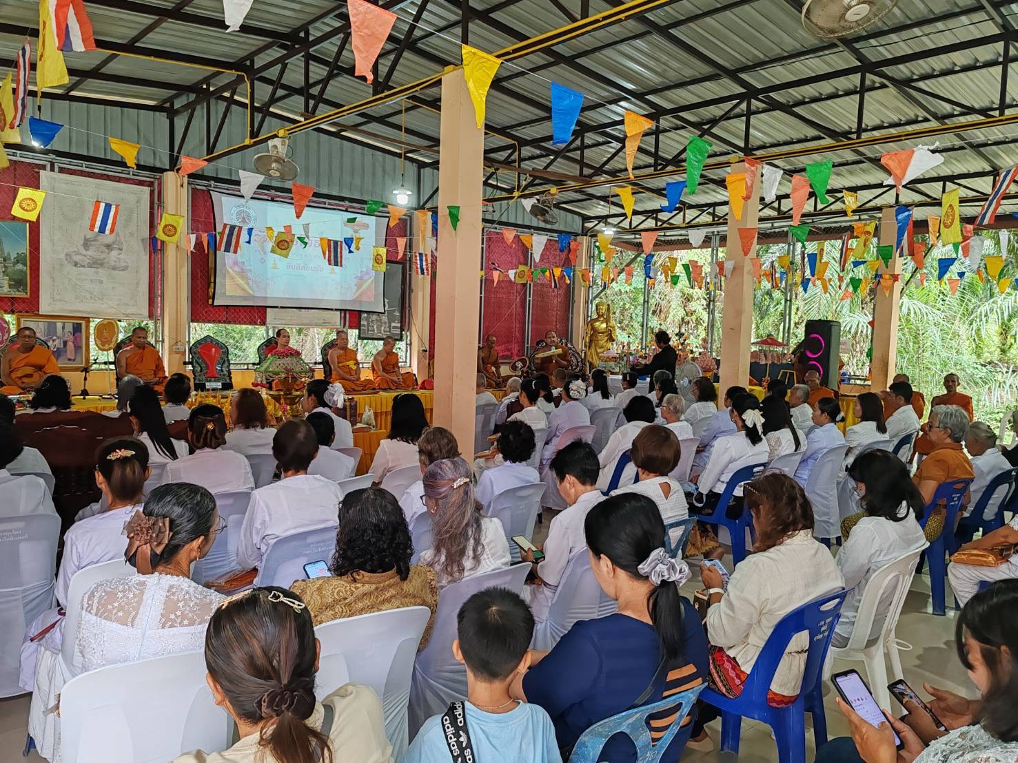 ภาพร่วมพิธีกรรมวัดพุทธโพธิญาณ
