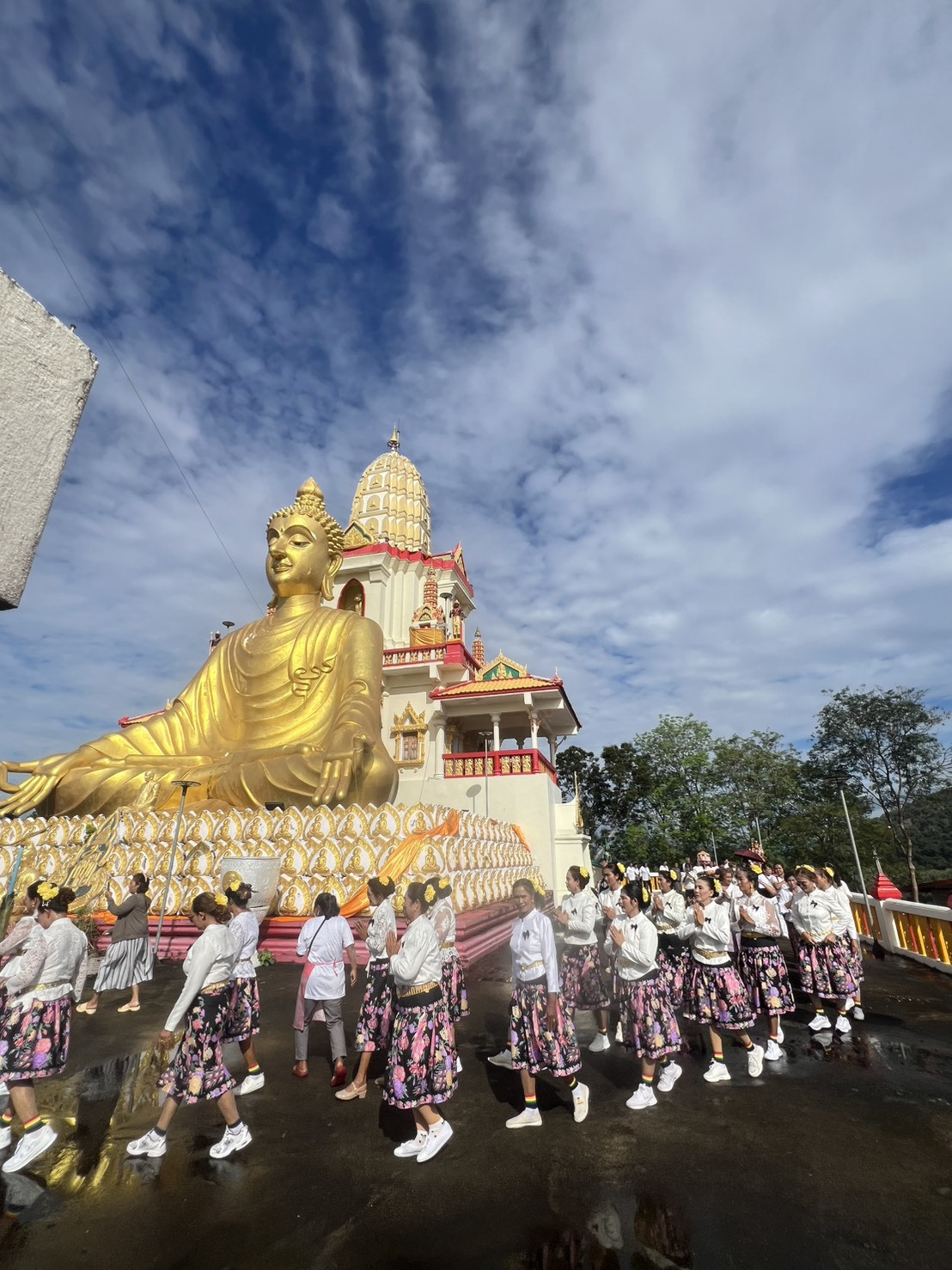 ภาพร่วมพิธีกรรมวัดพระธาตุบ่อทอง (บ่อสำโรง)