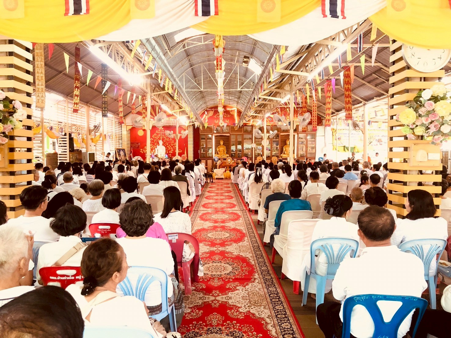 ภาพร่วมพิธีกรรมวัดต้นมื่น