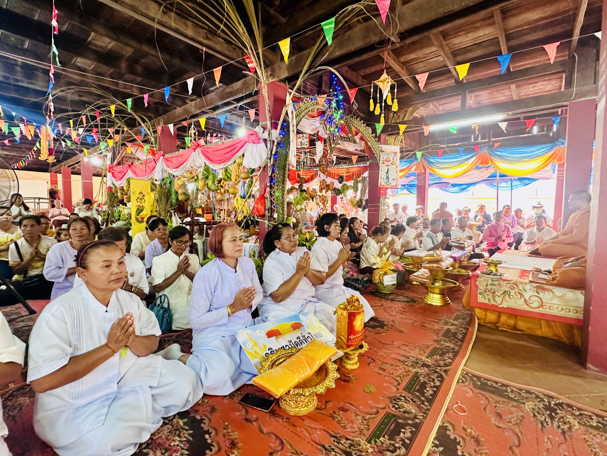 ภาพร่วมพิธีกรรมวัดโขงเจียม