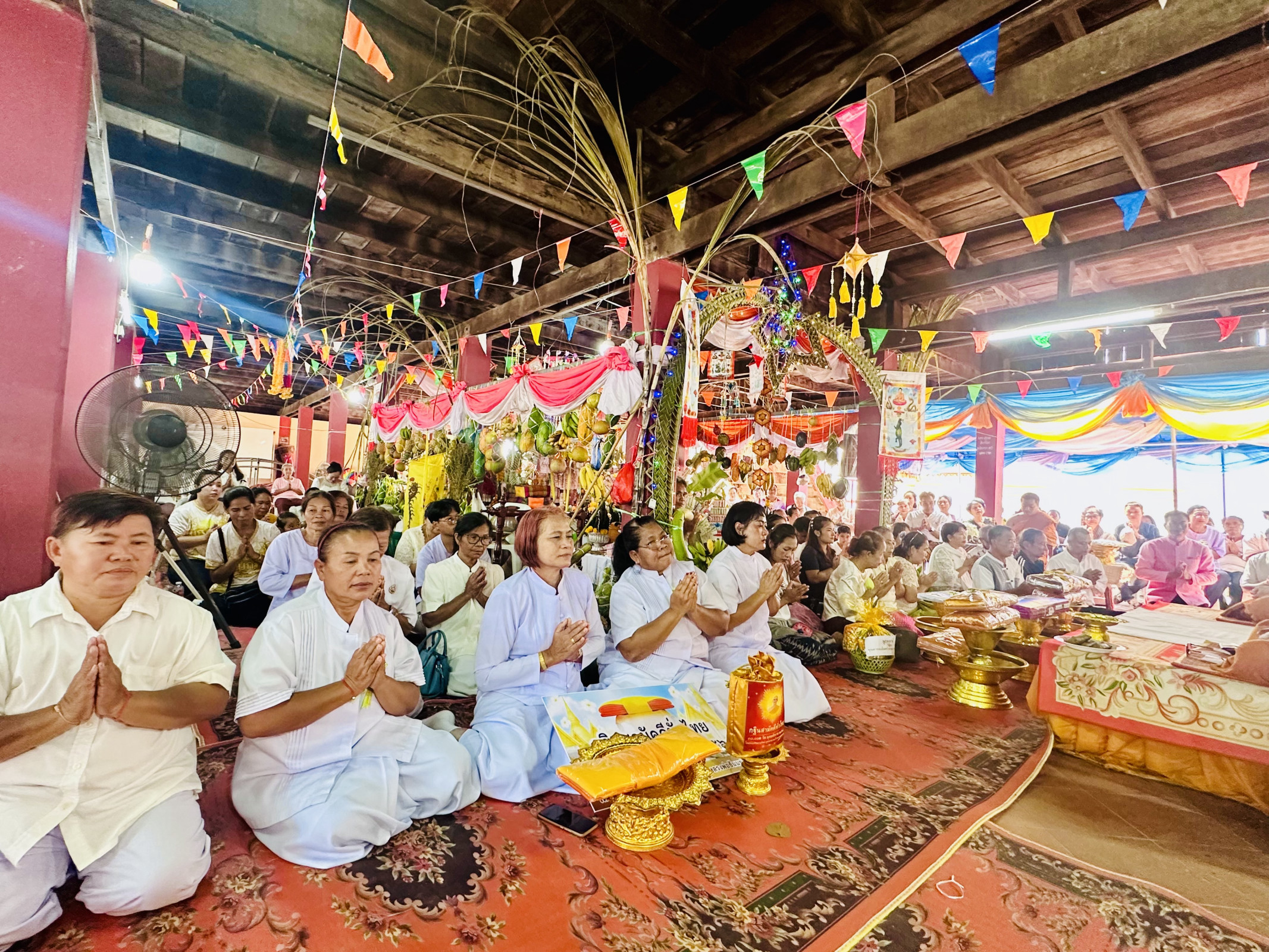 ภาพร่วมพิธีกรรมวัดโขงเจียม